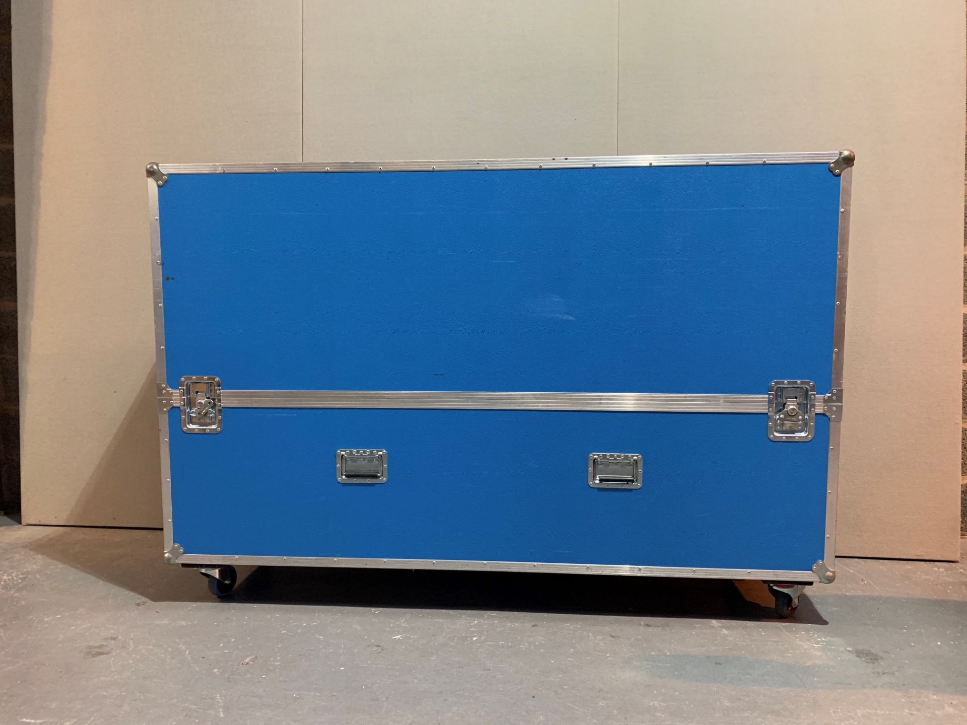 Single Flightcase for Lot 3 - 2000 x 1350 x 440mm