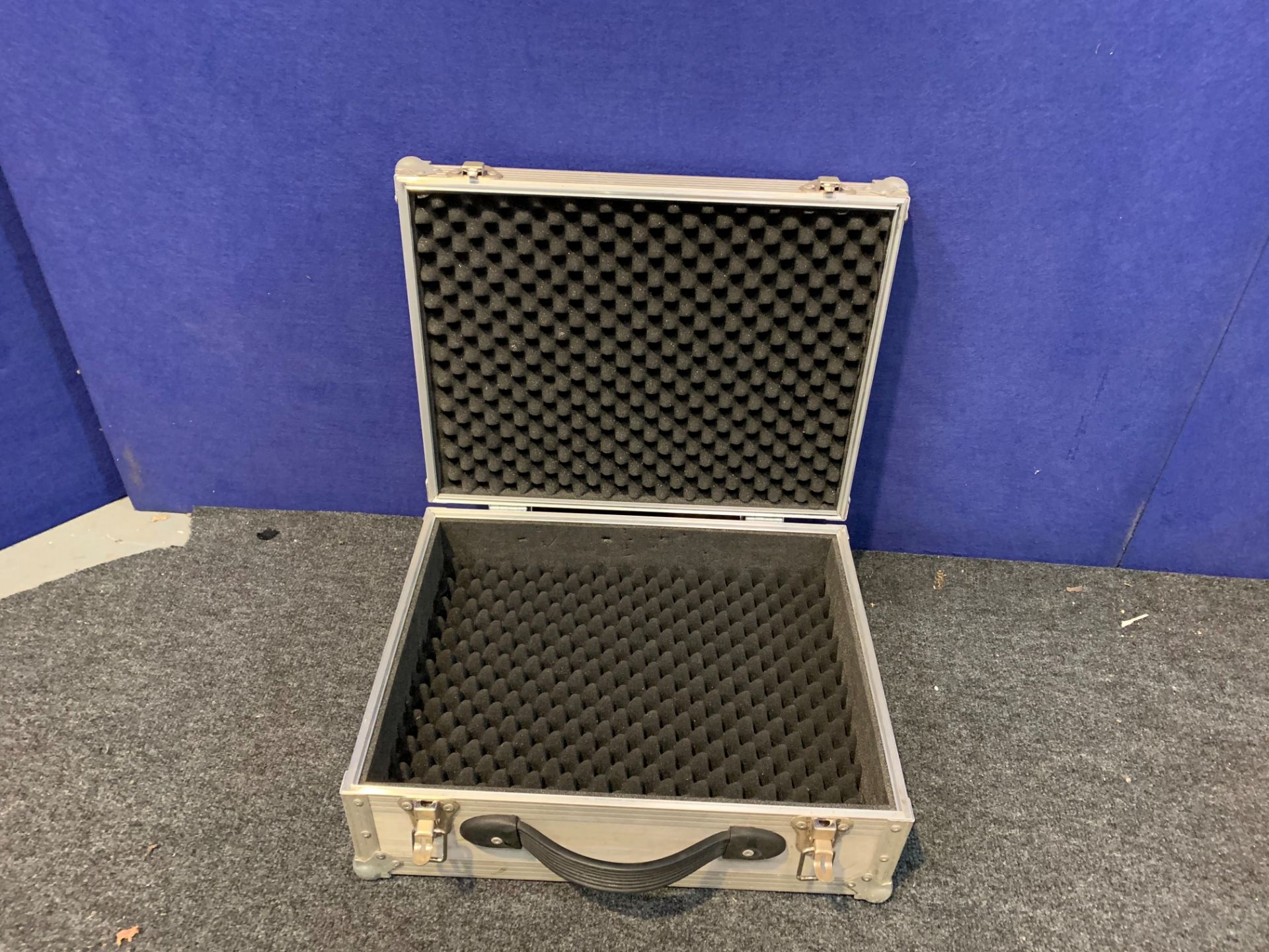 Flight Case - 460 x 360 x 170mm