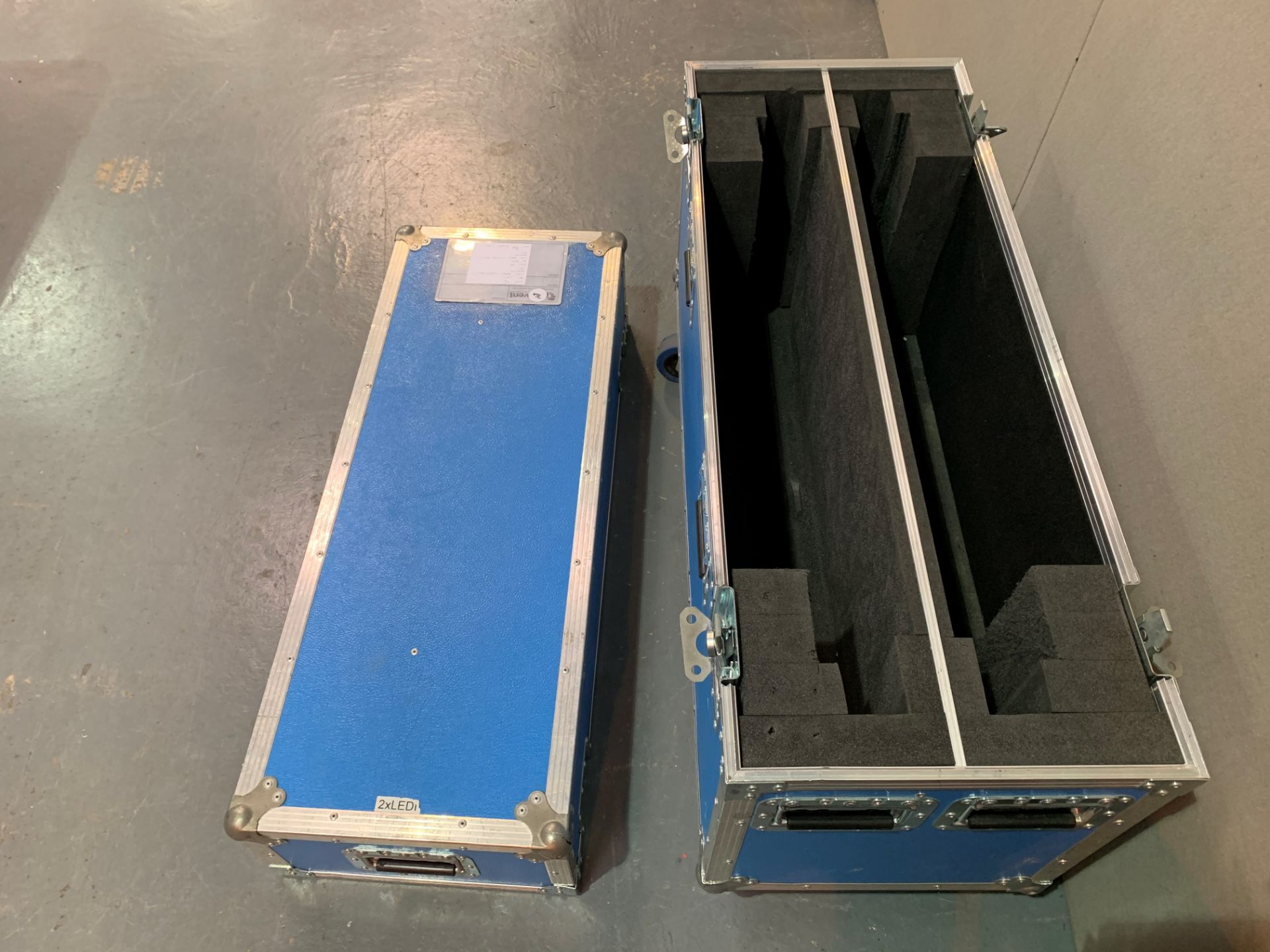 Double Flight case for Lots 75 & 76 - 1035 x 770 x 395mm - Image 2 of 2