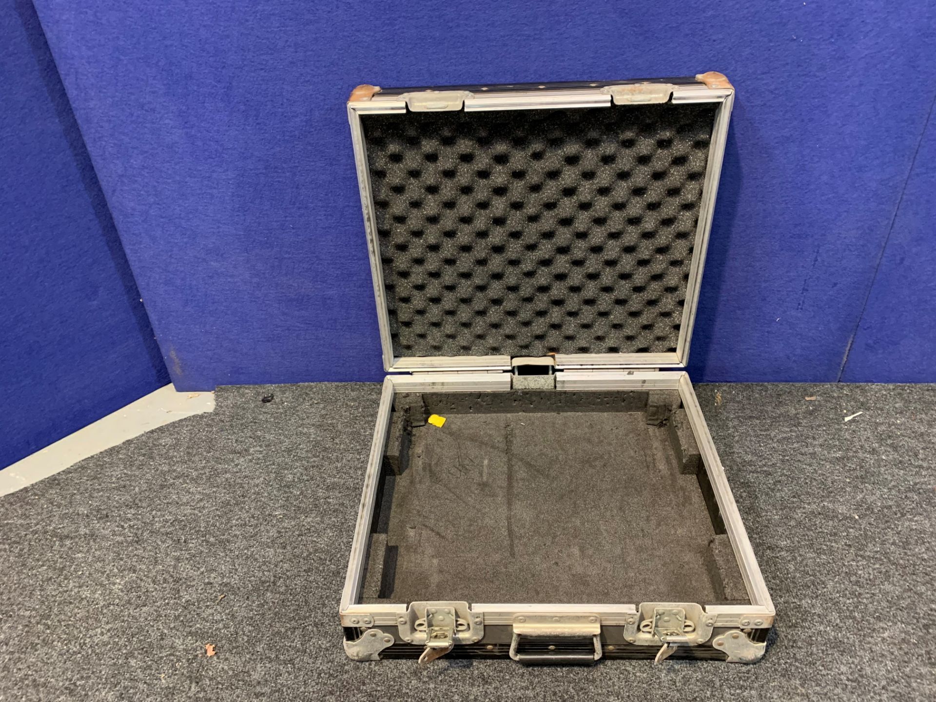 Flight Case - 510 x 460 x 175mm - Image 2 of 2