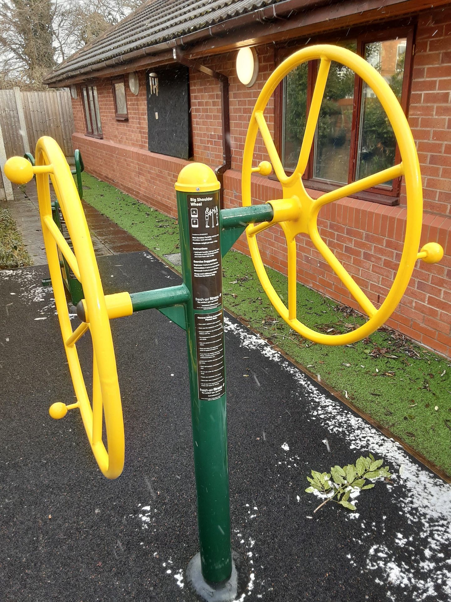 3: Outdoor Fresh Air Fitness Equipment (Needs Dismantling) - Image 10 of 15