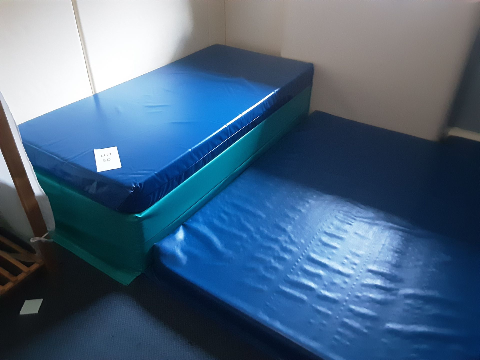 4: Blue Large Waterproof Mattresses 7: Green Large Waterproof Mattresses