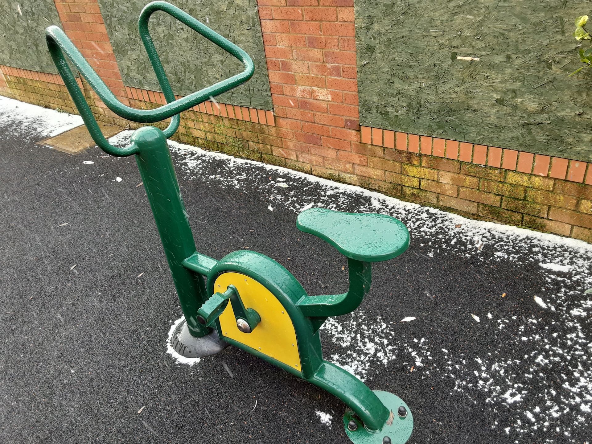 3: Outdoor Fresh Air Fitness Equipment (Needs Dismantling) - Image 4 of 15