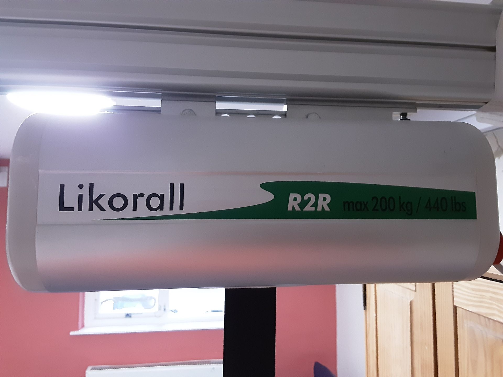 Likorall 242S R2R 200kg Patient Lift with KwikTrak Ceiling Rail System Serial No: 800828 - Image 8 of 10