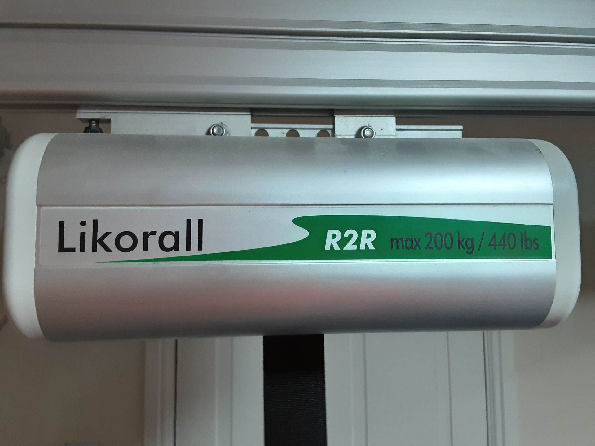 Likorall 242S R2R 200kg Patient Lift with KwikTrak Ceiling Rail System Serial No: 800828 - Image 9 of 10