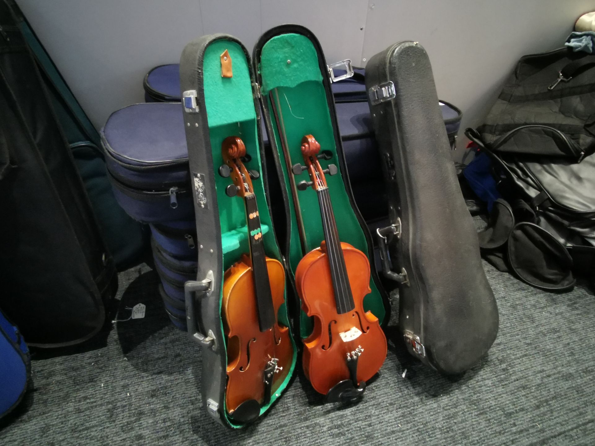 Various Used Violins With Cases (Approxmatley 10) - Image 13 of 15