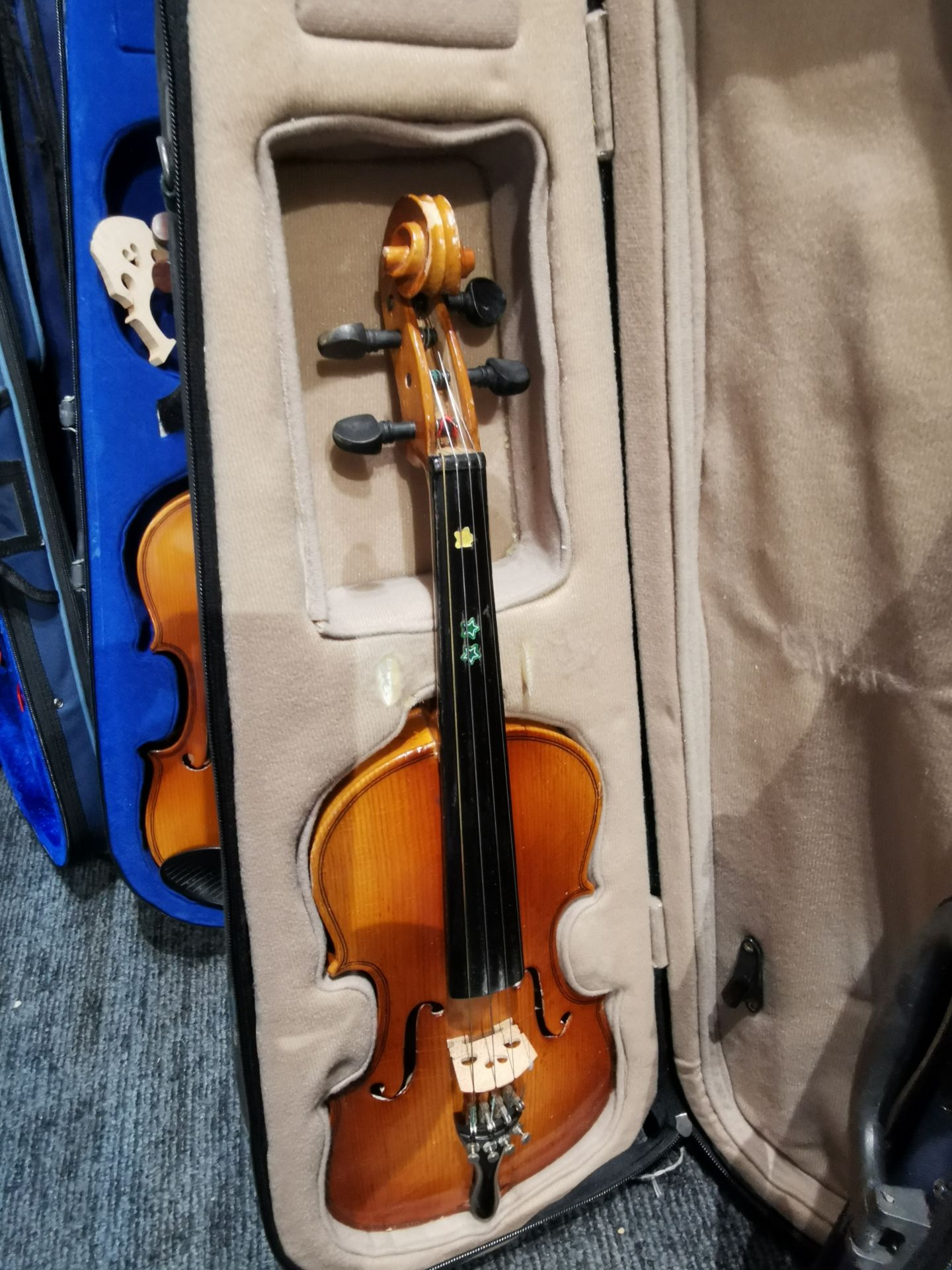 Various Used Violins With Cases (6) - Image 4 of 11