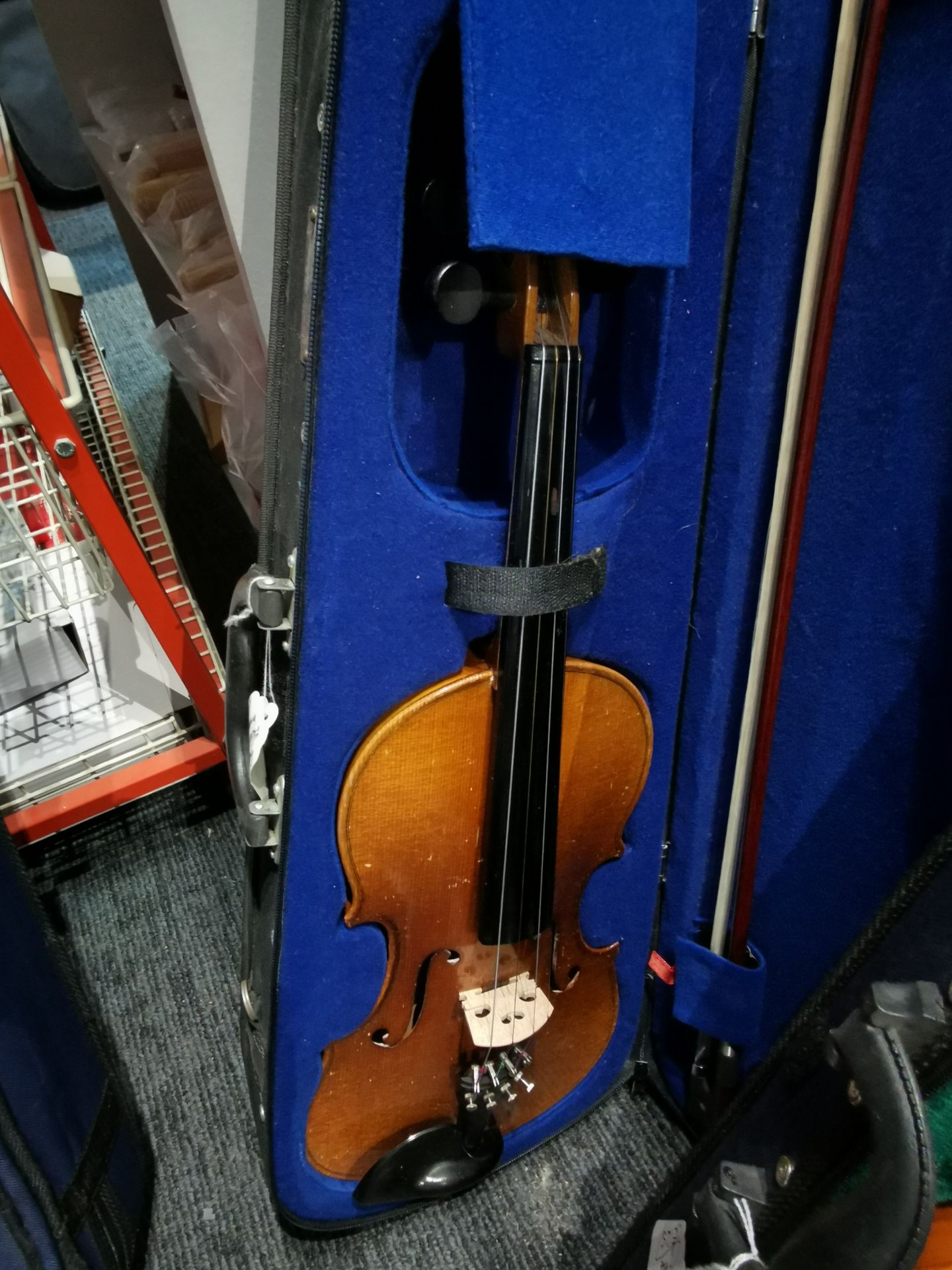 Various Used Violins With Cases (Approxmatley 10) - Image 10 of 15