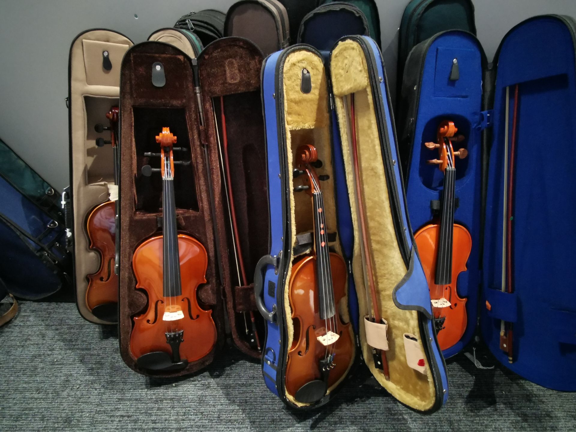 Various Used Violins With Cases (Approxmatley 10) - Image 3 of 16