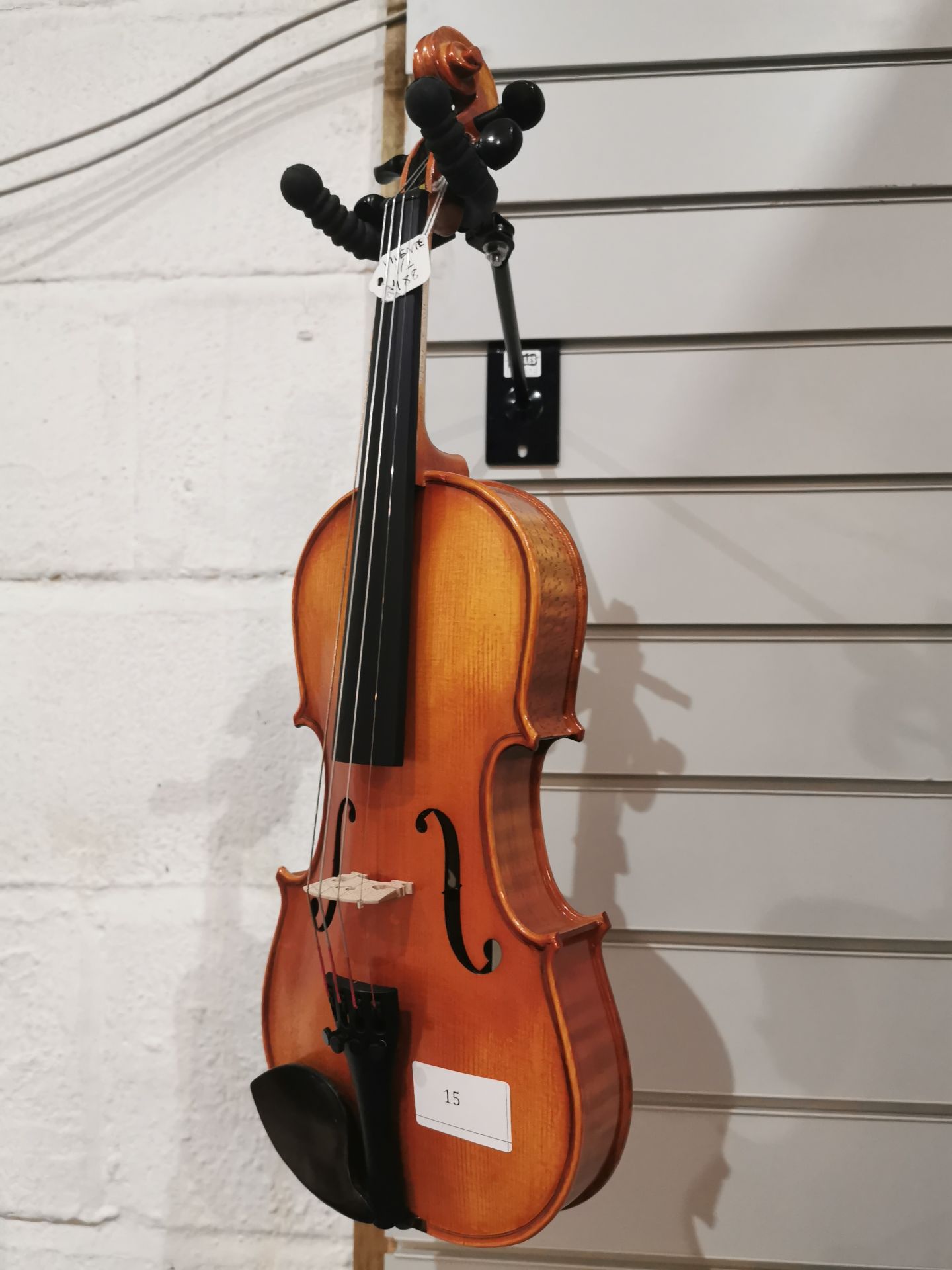 1/2 Violin Outfit with Hidersine Case & Bow - Image 2 of 10