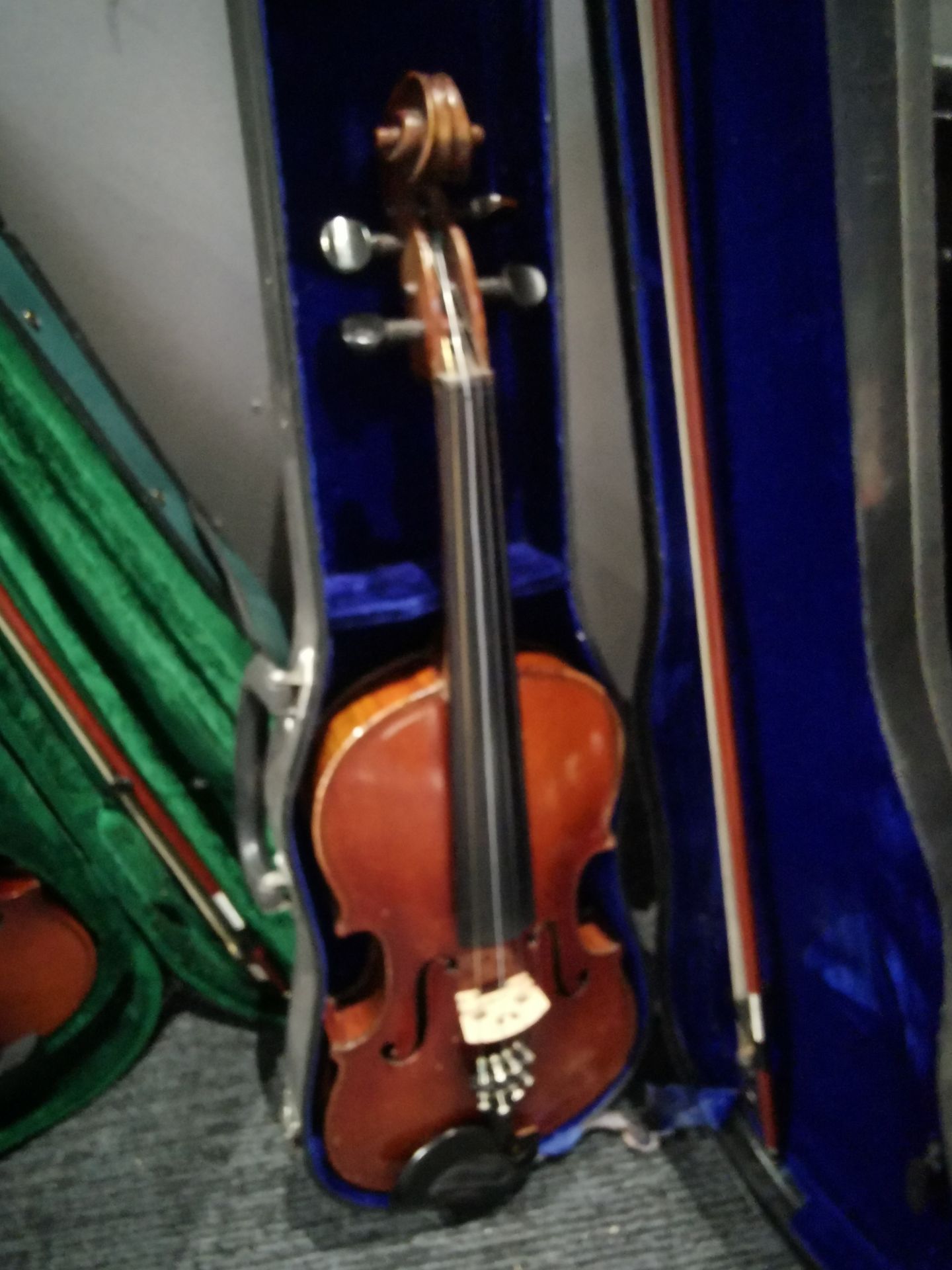 Various Used Violins With Cases (Approxmatley 10) - Image 15 of 16