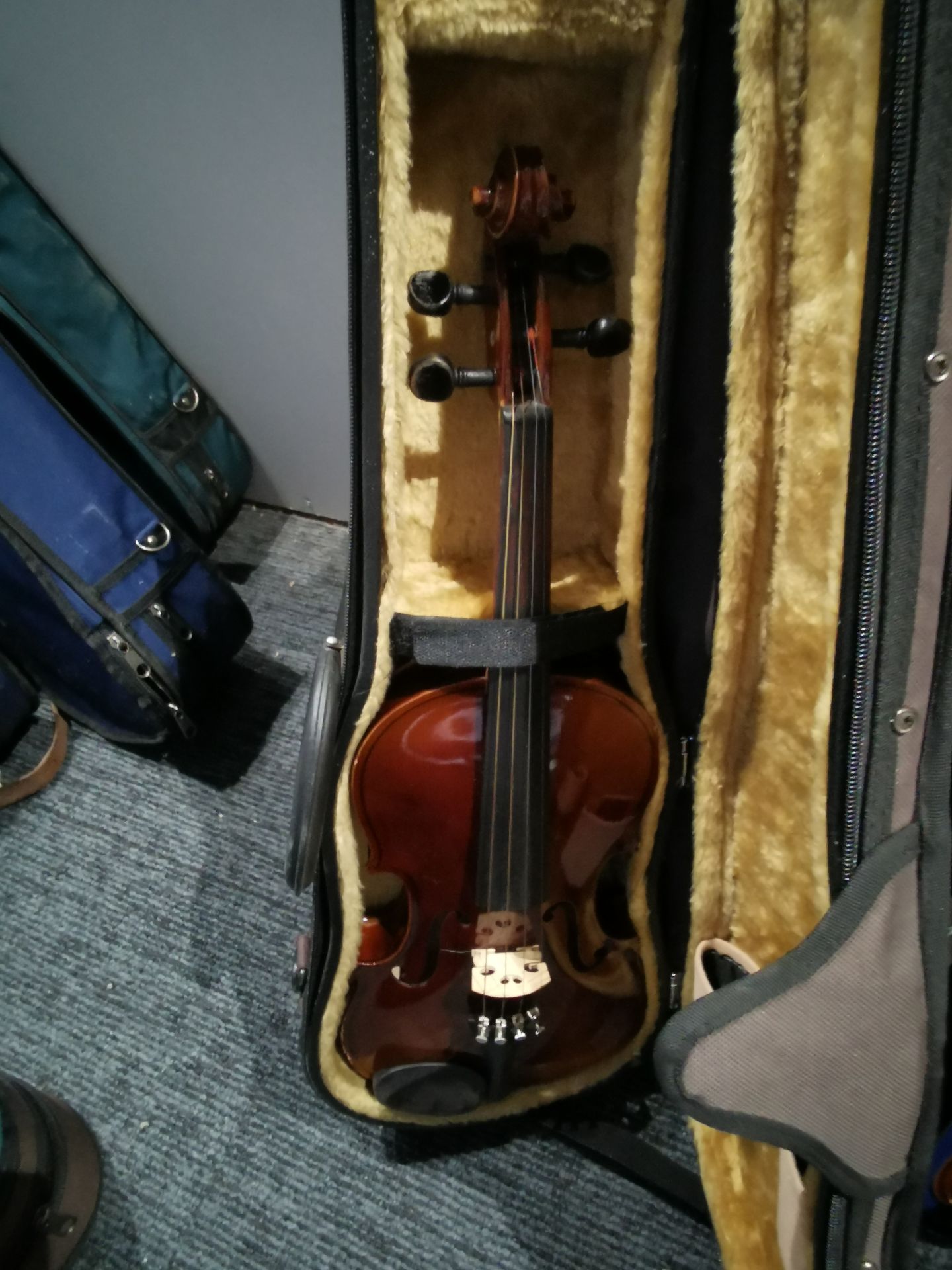 Various Used Violins With Cases (Approxmatley 10) - Image 9 of 16