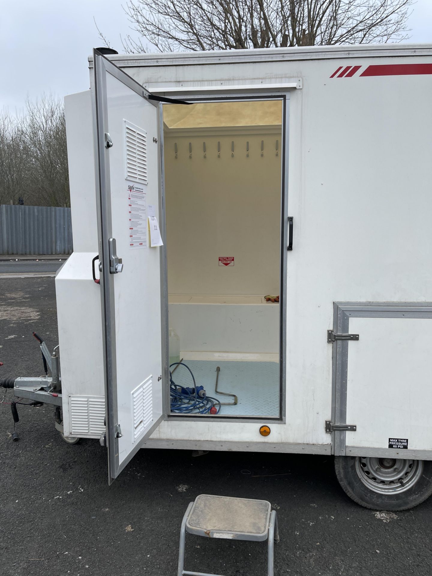 SMH Mobile De-Contamination Unit Comprising Dirty End, Twin Shower Enclosure, Clean End, Fitted with - Image 64 of 74