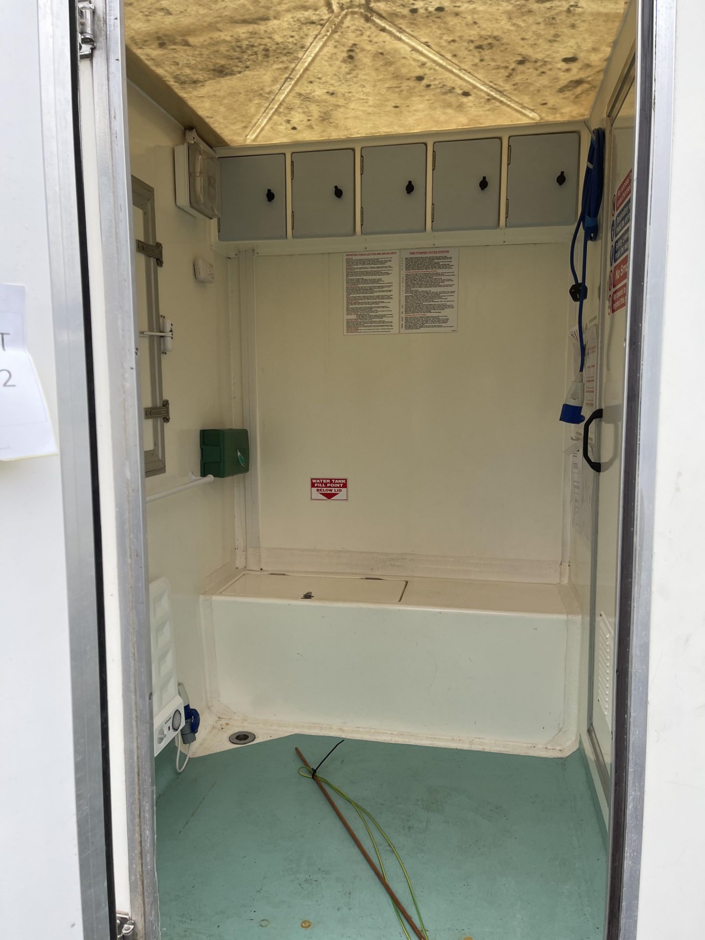 SMH Mobile De-Contamination Unit Comprising Dirty End, Twin Shower Enclosure, Clean End, Fitted with - Image 60 of 81