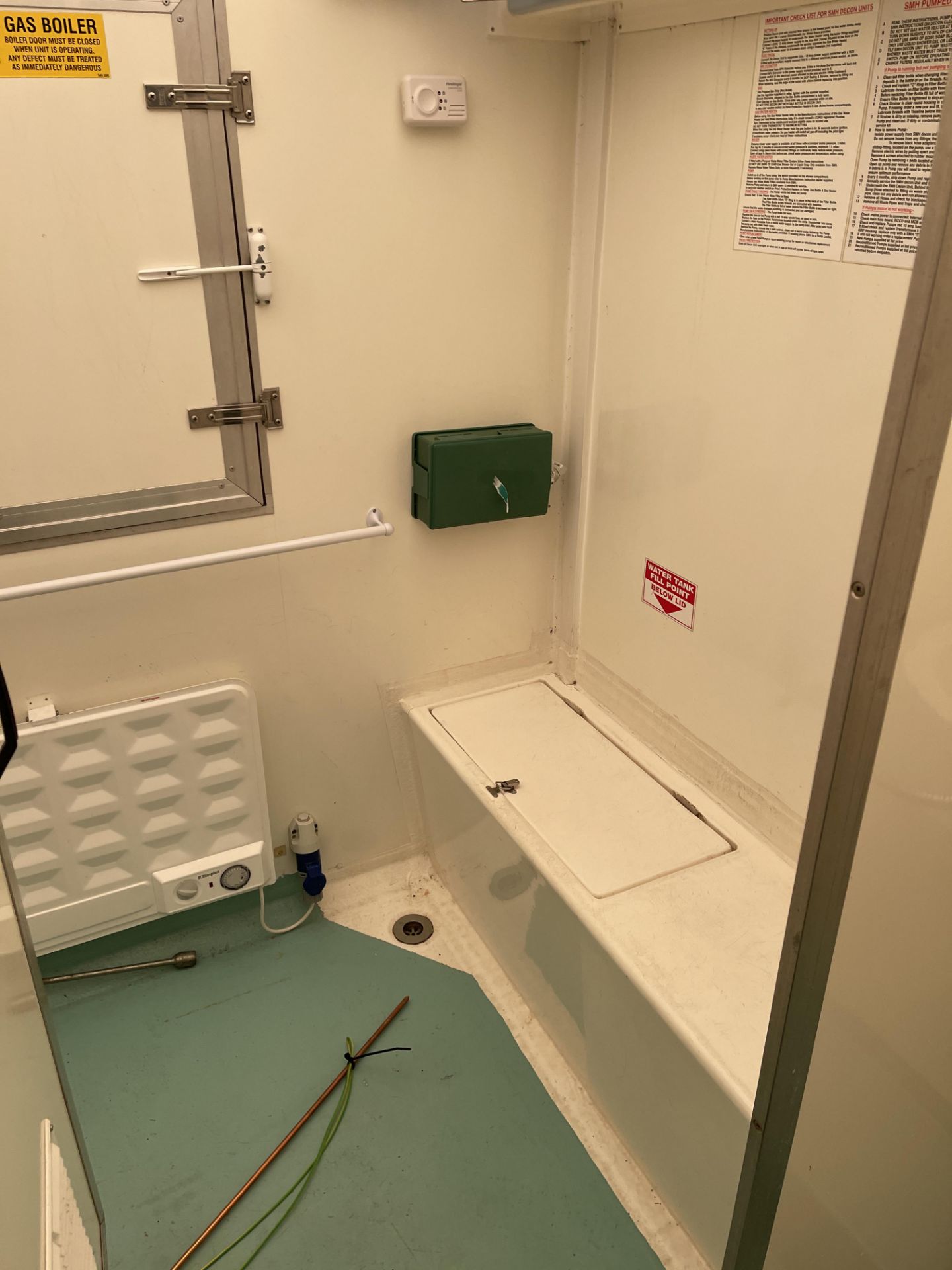 SMH Mobile De-Contamination Unit Comprising Dirty End, Twin Shower Enclosure, Clean End, Fitted with - Image 55 of 81