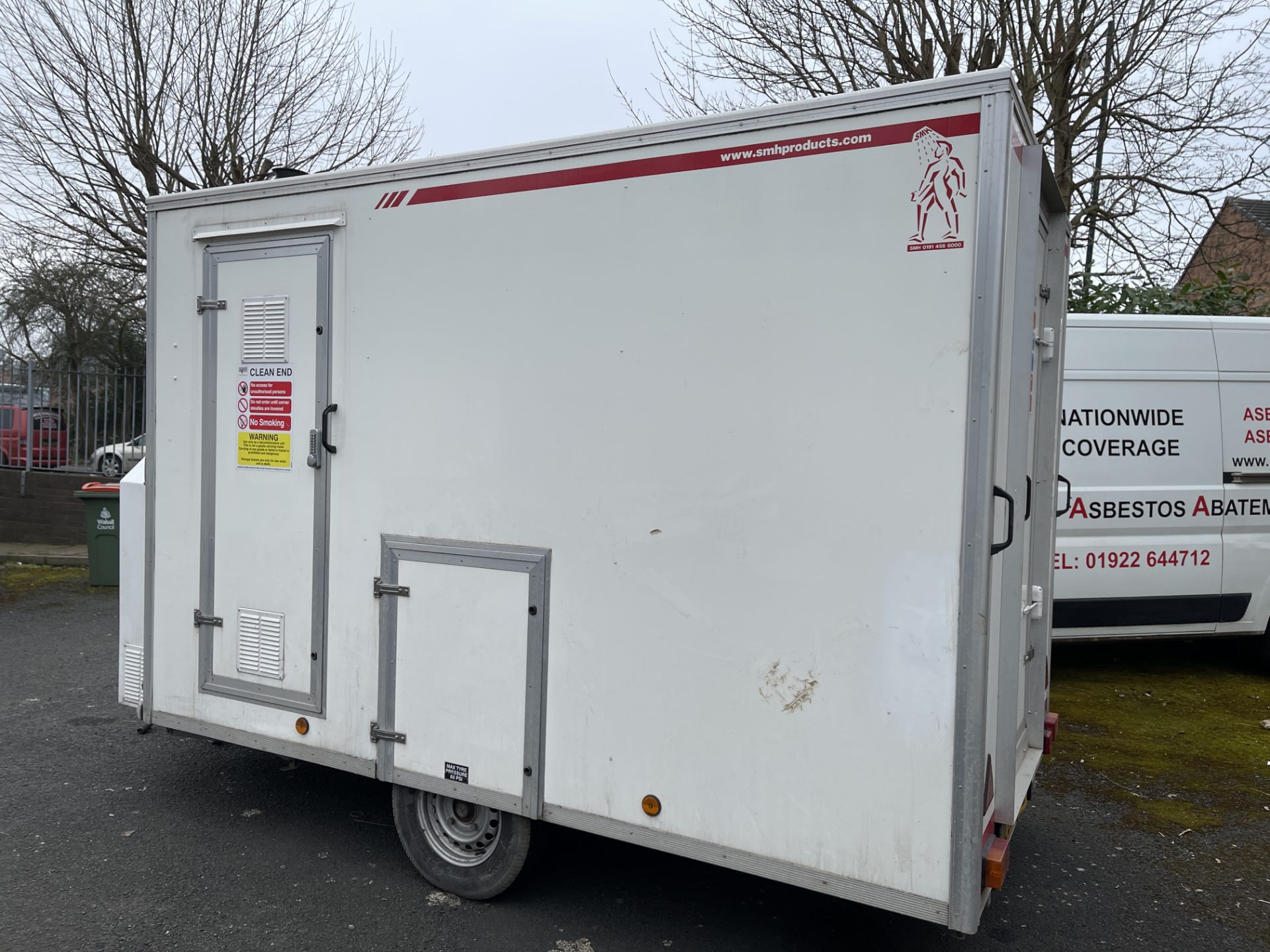 SMH Mobile De-Contamination Unit Comprising Dirty End, Twin Shower Enclosure, Clean End, Fitted with - Image 3 of 74