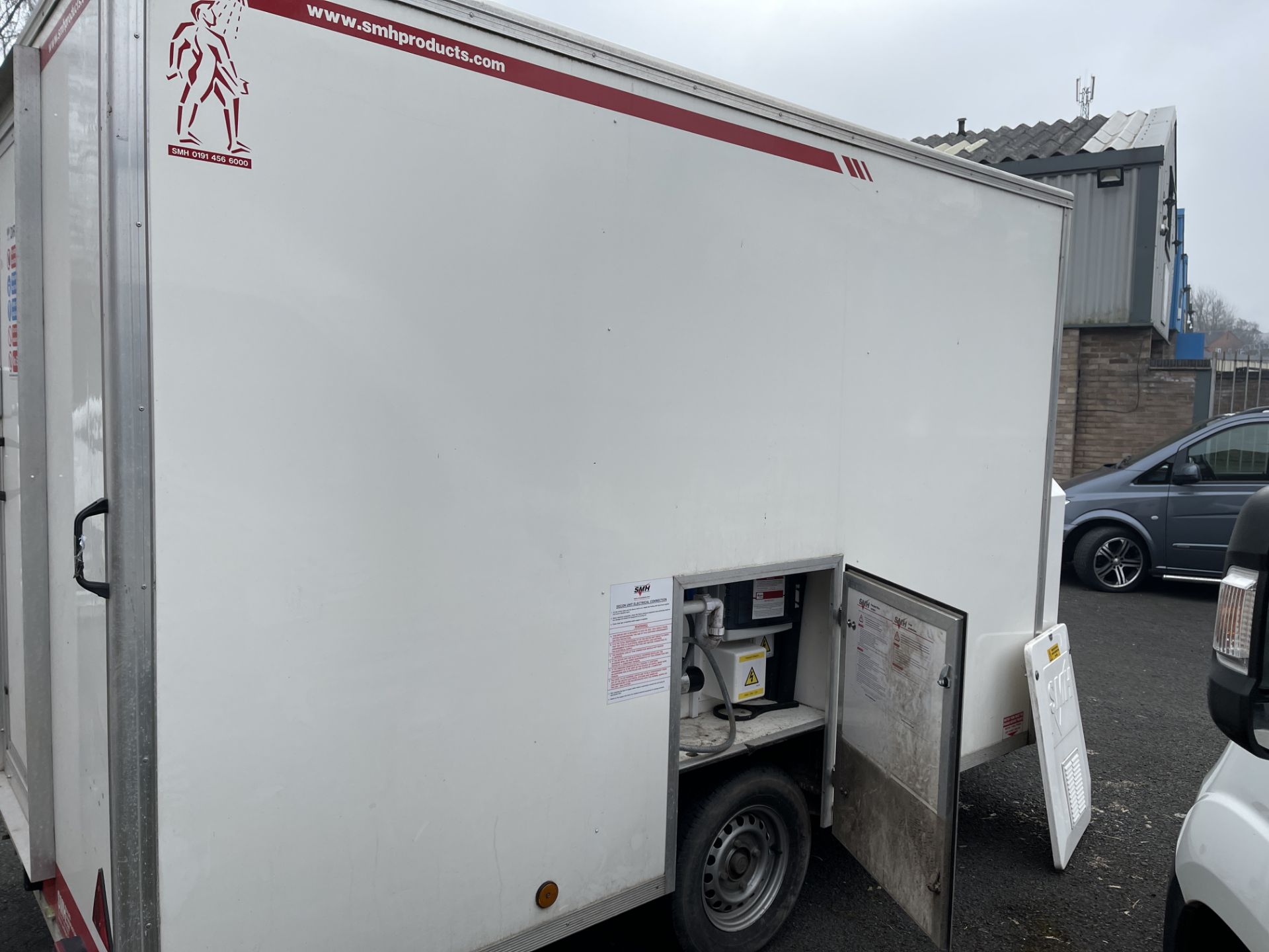 SMH Mobile De-Contamination Unit Comprising Dirty End, Twin Shower Enclosure, Clean End, Fitted with - Image 29 of 74