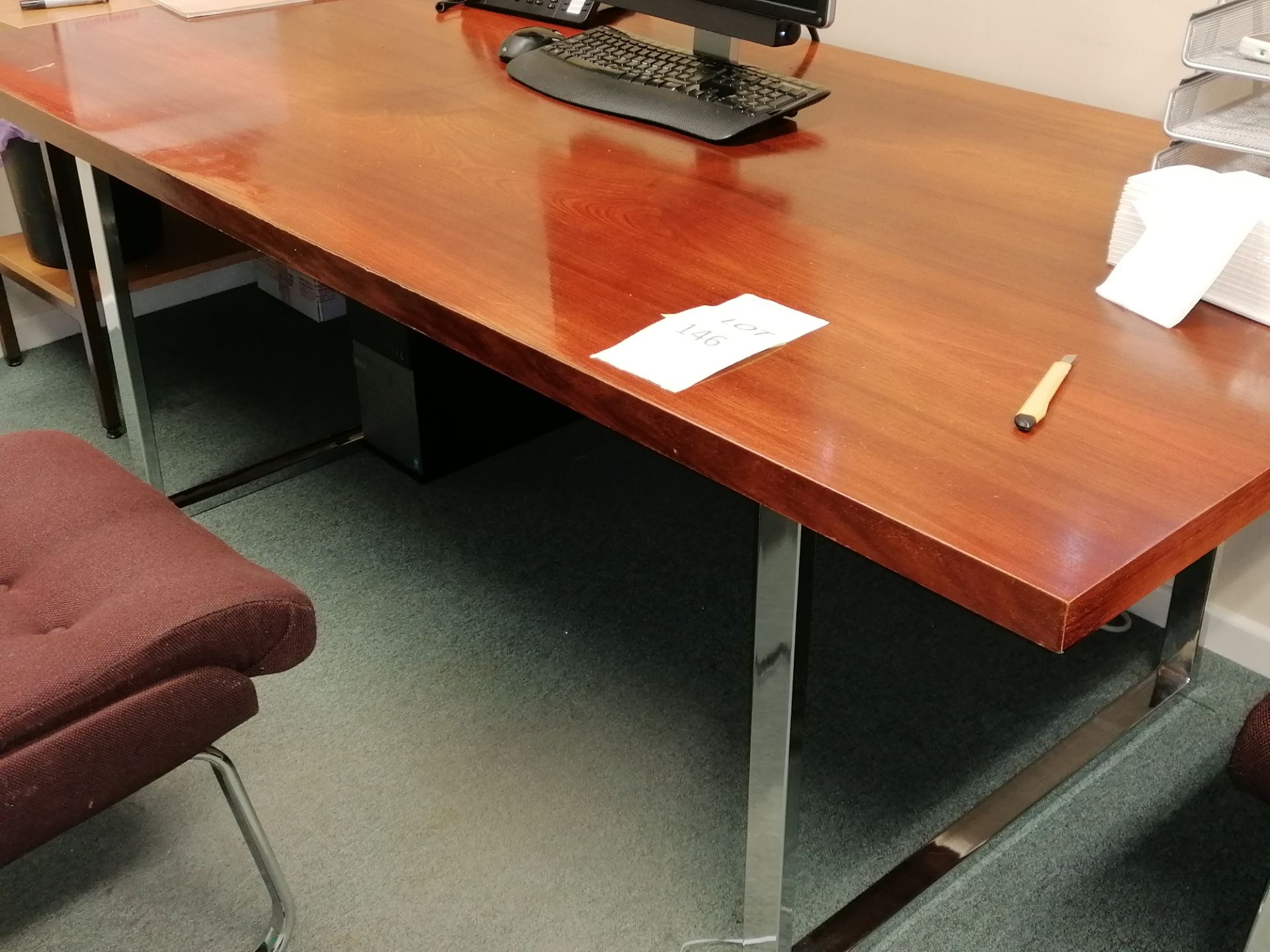 Office Desk Approx 8ft x 3ft (Does Not Include Contents) - Image 3 of 4