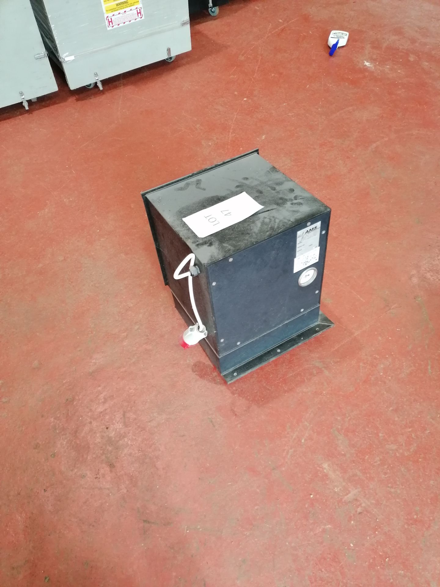AMS NPU 500 Extractor/Filter Unit 110V, Serial No. 13429 (2013) - Image 3 of 5