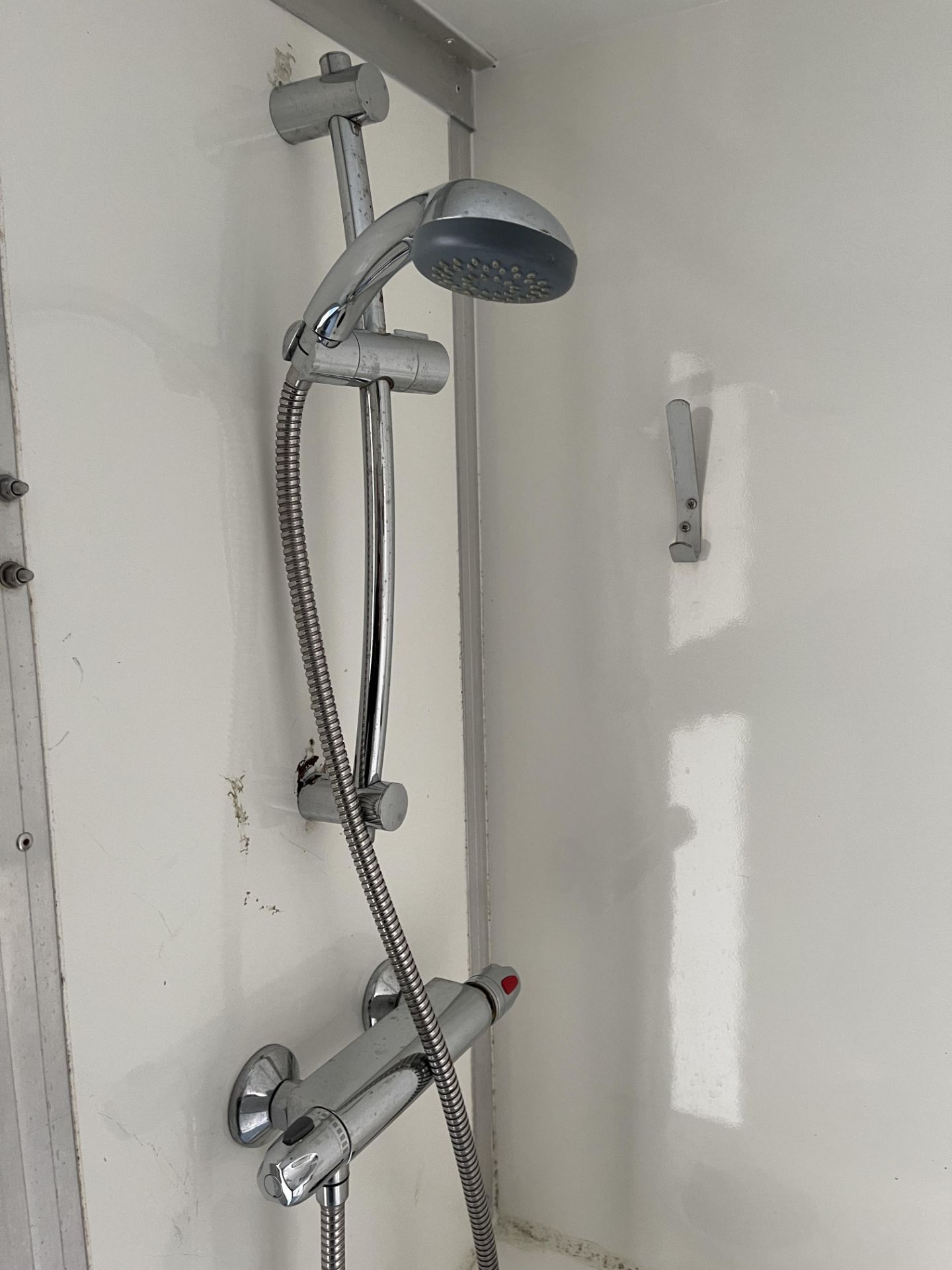 Mobile De-Contamination Unit Comprising Dirty End, Shower Enclosure, Clean End, Fitted with Knott - Image 32 of 48