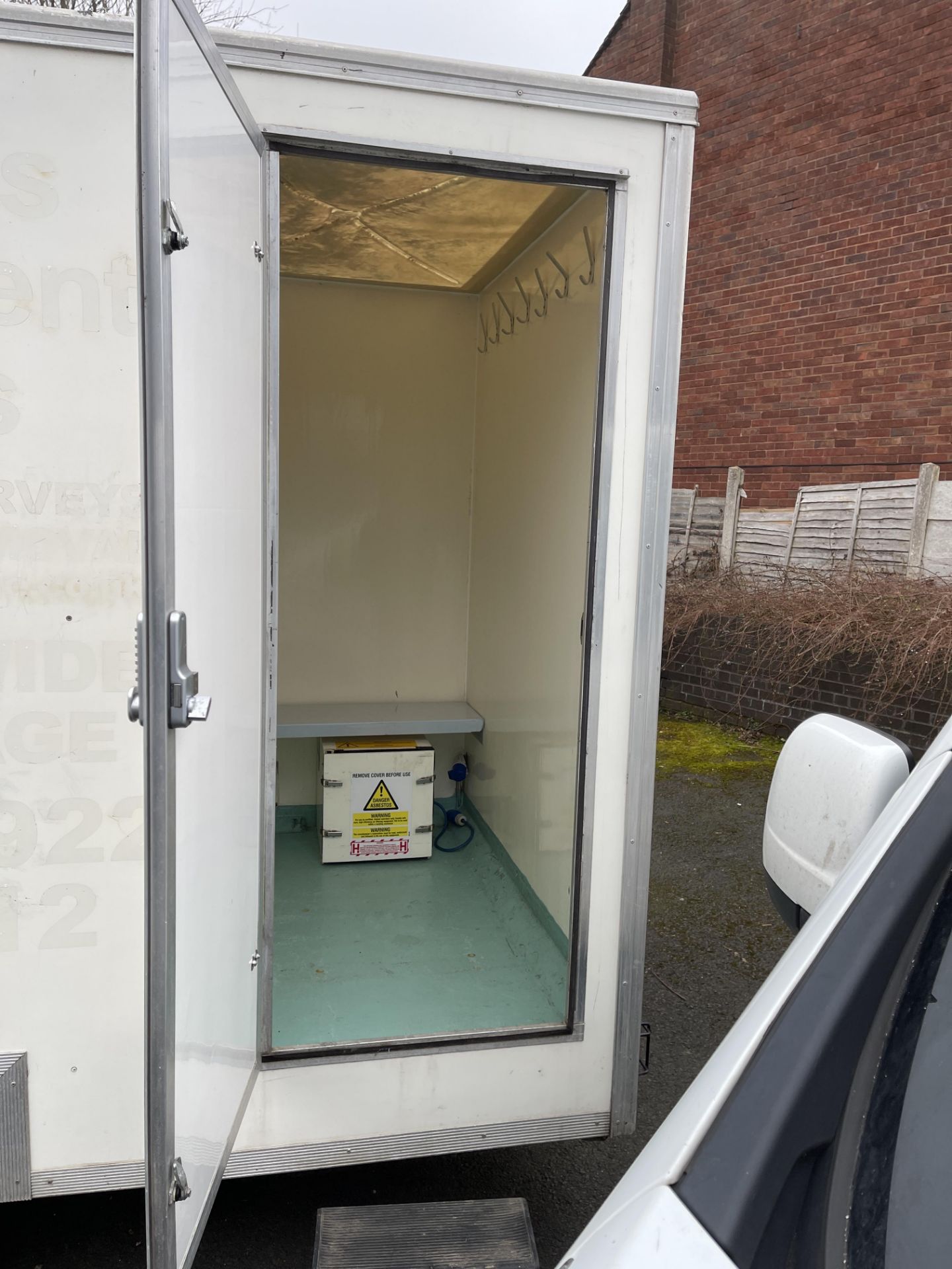 SMH Mobile De-Contamination Unit Comprising Dirty End, Twin Shower Enclosure, Clean End, Fitted with - Image 31 of 81