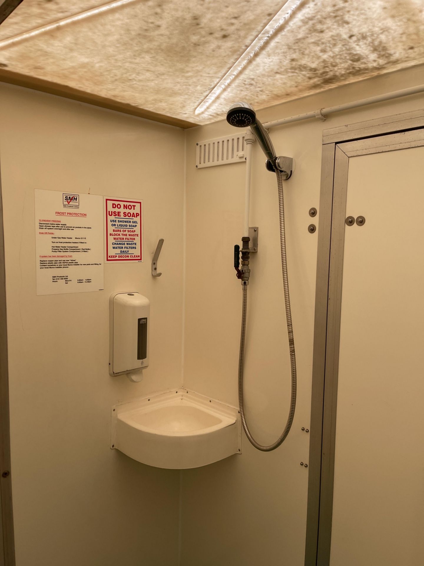 SMH Mobile De-Contamination Unit Comprising Dirty End, Twin Shower Enclosure, Clean End, Fitted with - Image 41 of 81