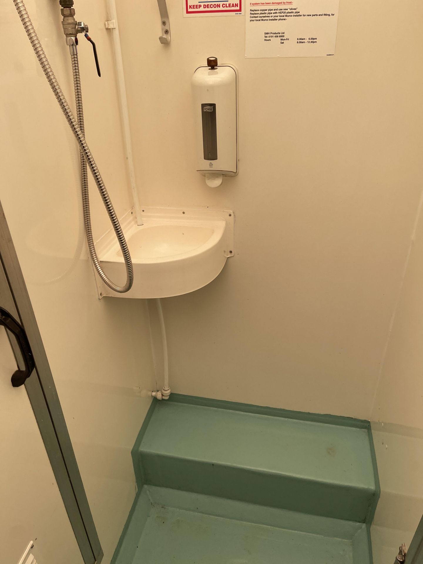 SMH Mobile De-Contamination Unit Comprising Dirty End, Twin Shower Enclosure, Clean End, Fitted with - Image 48 of 81