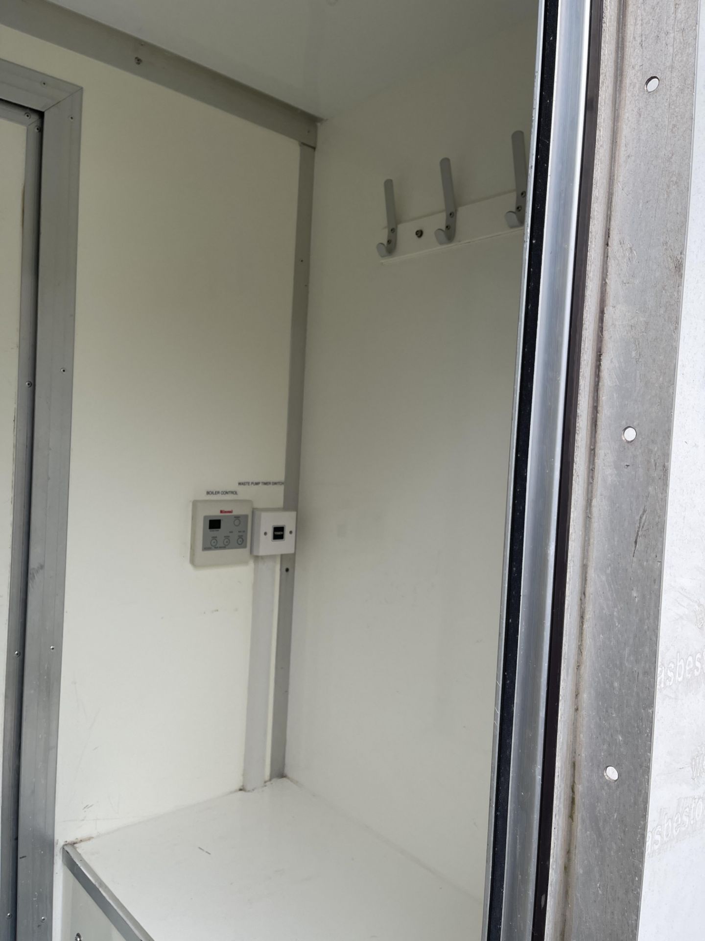 Mobile De-Contamination Unit Comprising Dirty End, Shower Enclosure, Clean End, Fitted with Knott - Image 18 of 48