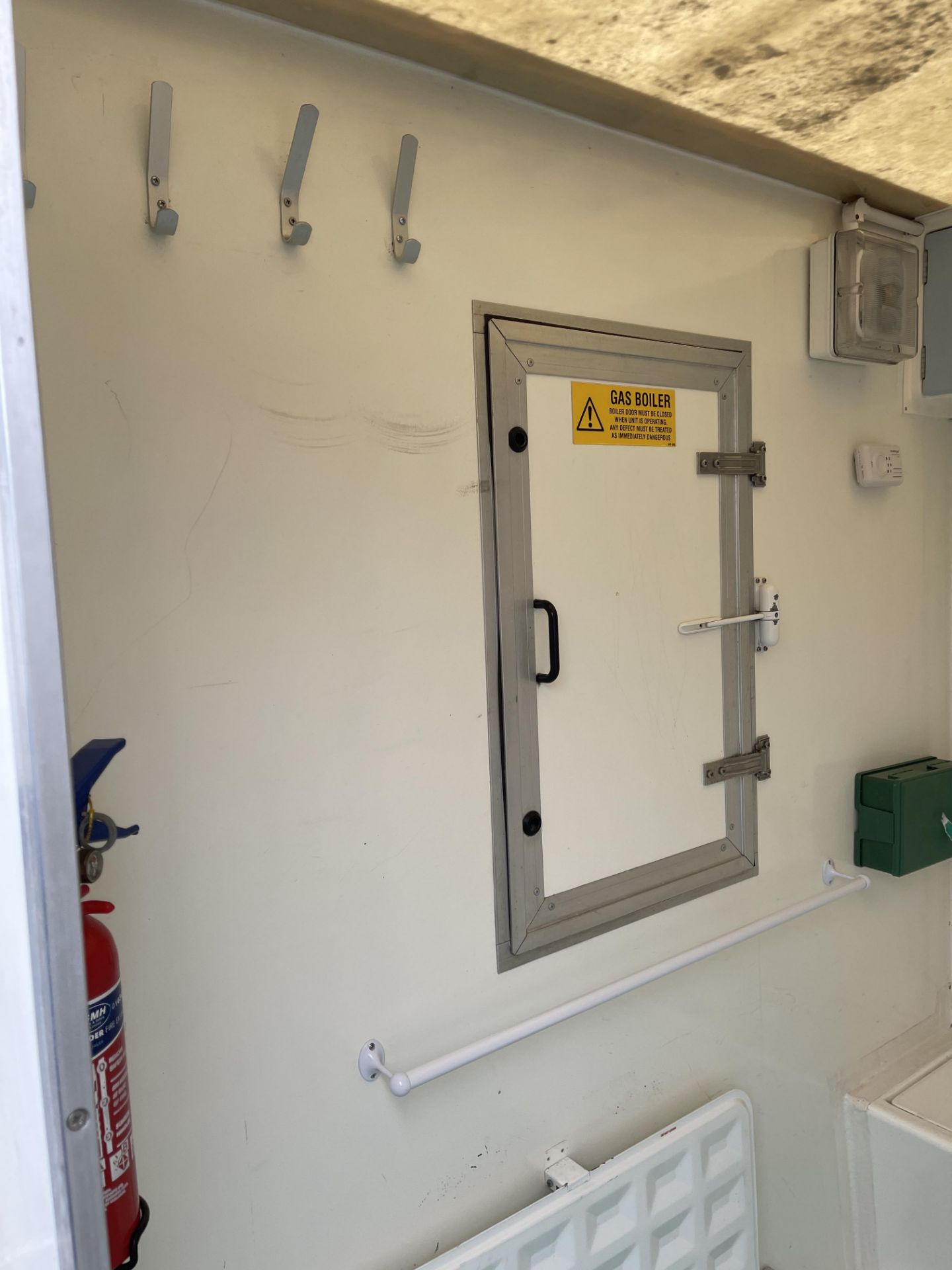 SMH Mobile De-Contamination Unit Comprising Dirty End, Twin Shower Enclosure, Clean End, Fitted with - Image 64 of 81