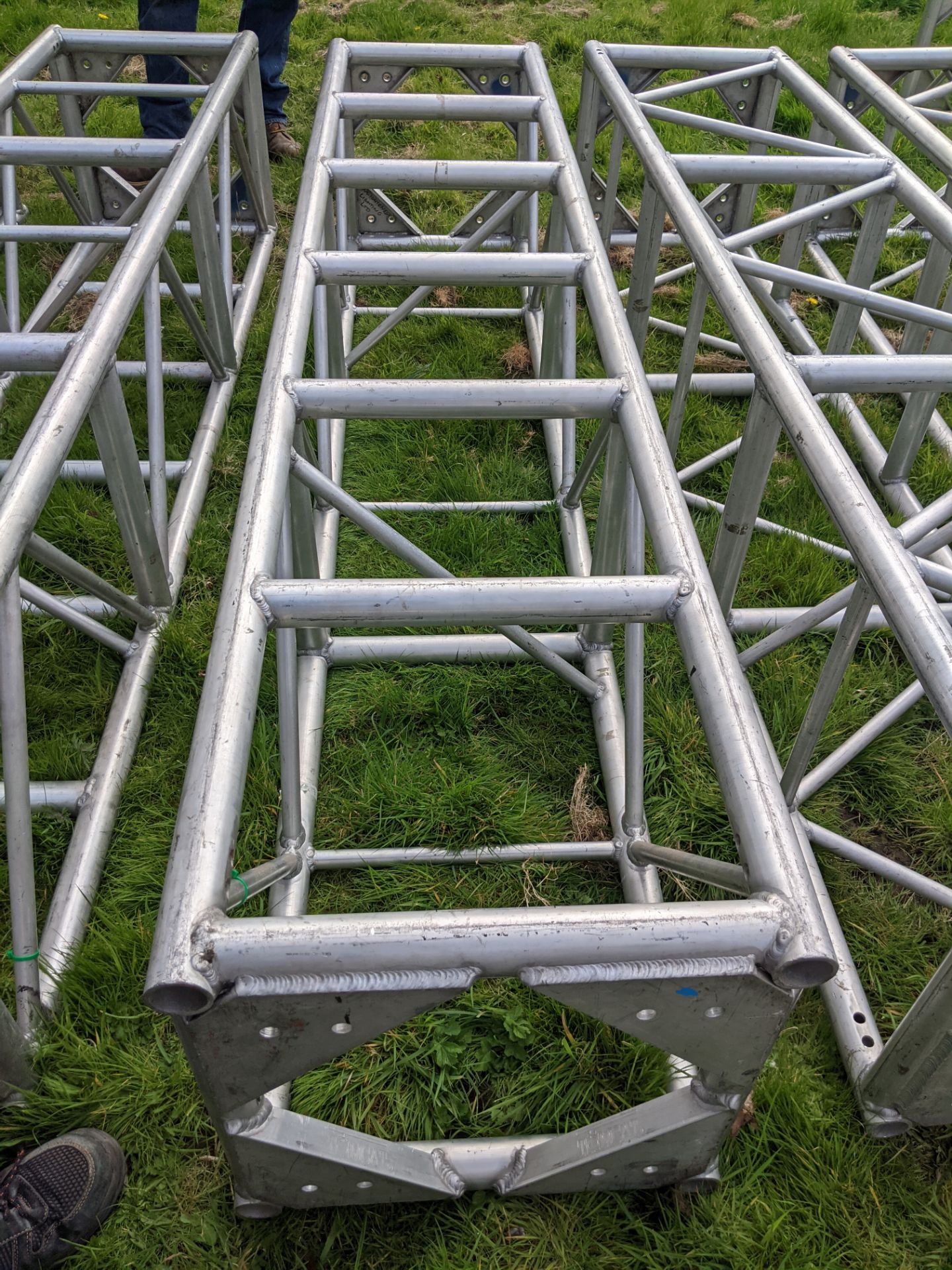 20.5" Tomcat 8ft Medium Duty Truss - CT Connection. 123248. Ex-Hire, Fair Condition - This lot is - Bild 2 aus 3