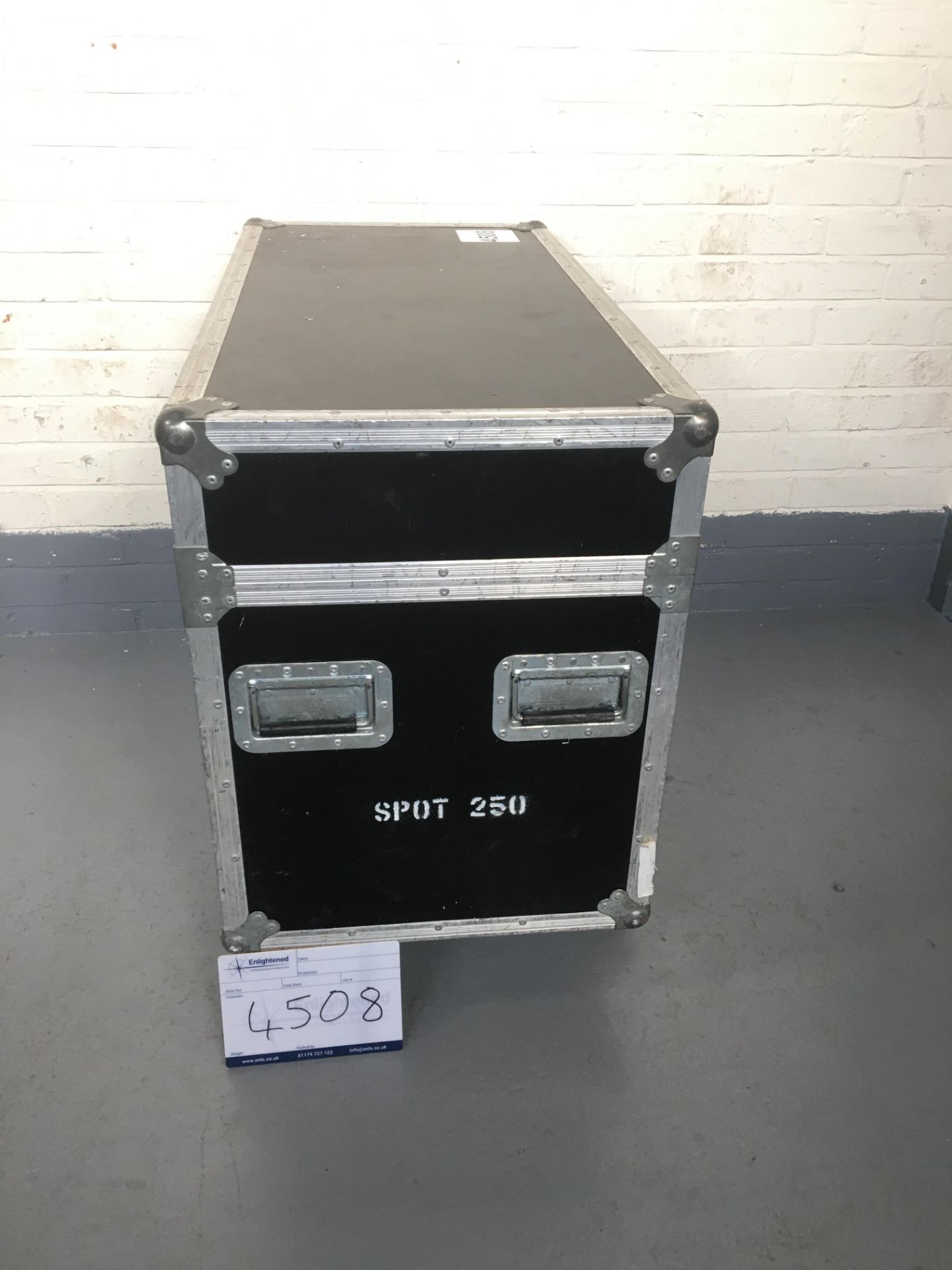 Flight case for 2x Robe 250 spot Moving Light. 495*1000*635mm. Condition: Used Ex Hire - Image 4 of 9