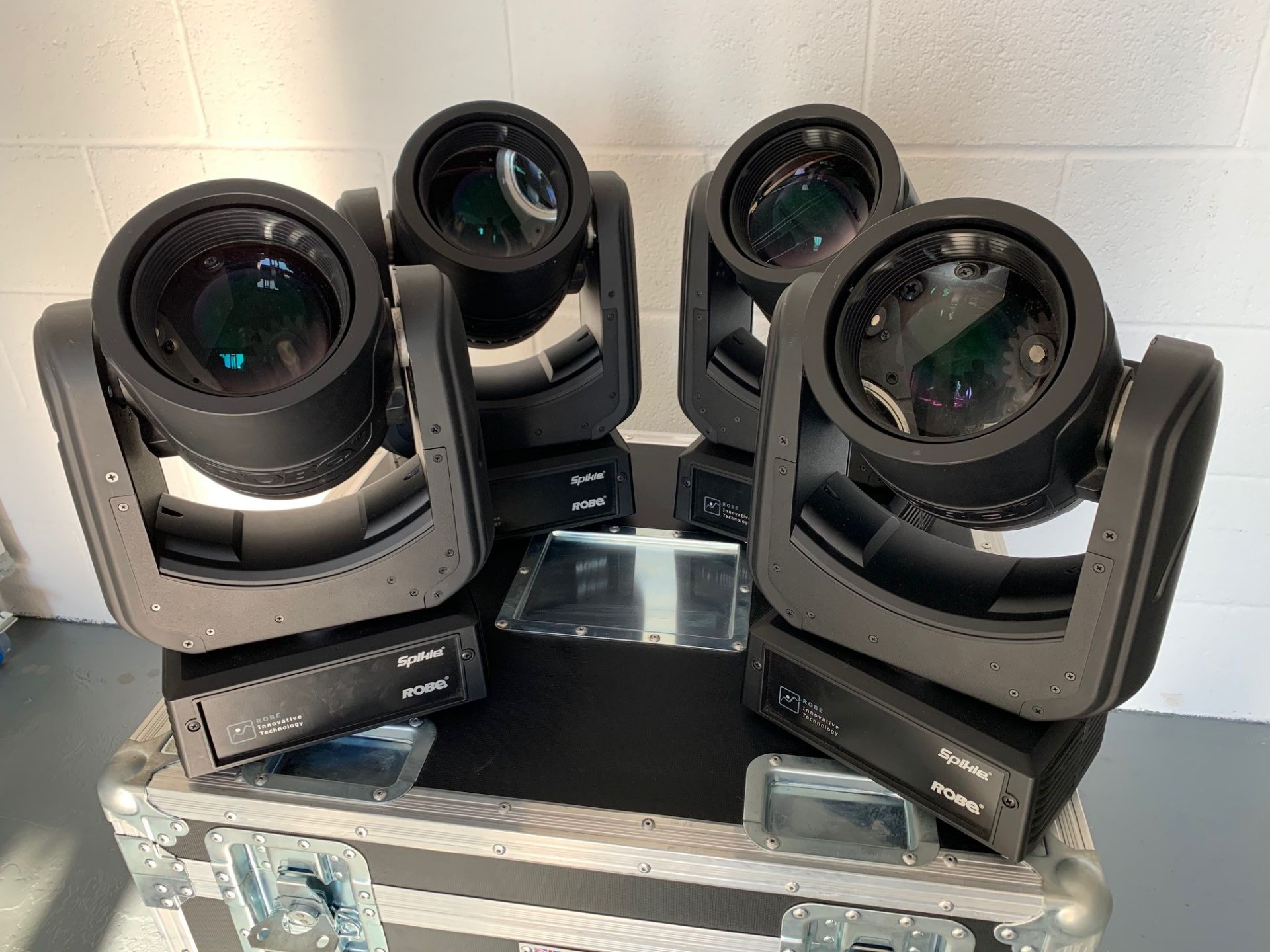 4 x Robe SPIKIE LED WashBeam Moving Head. Flightcased (5 Star) with Robe SIP. Hours: 427, 445,