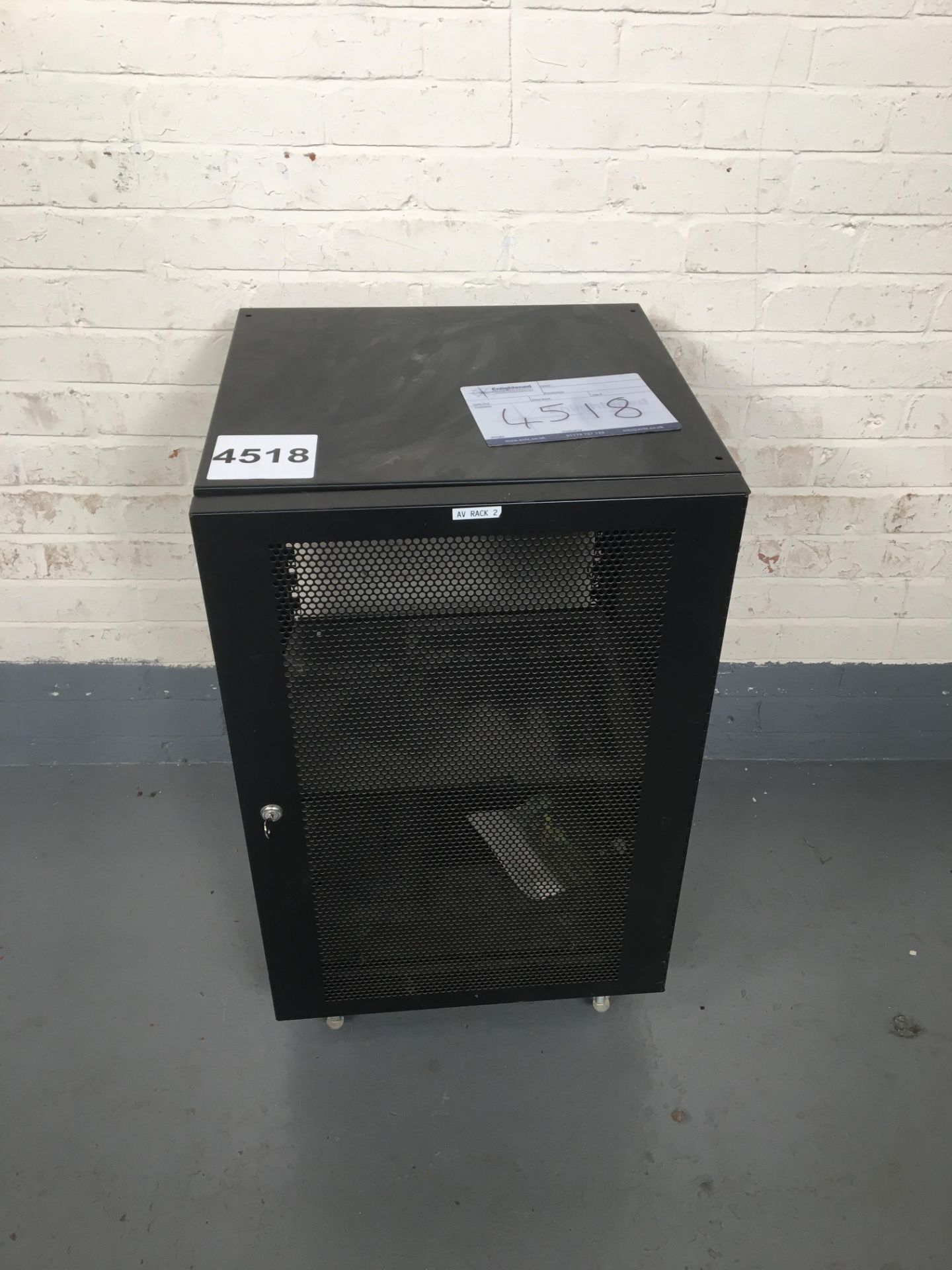 16U 19" Server AV Rack on wheels w/. shelves and /door. 480*520*765mm. Condition: Used Removed