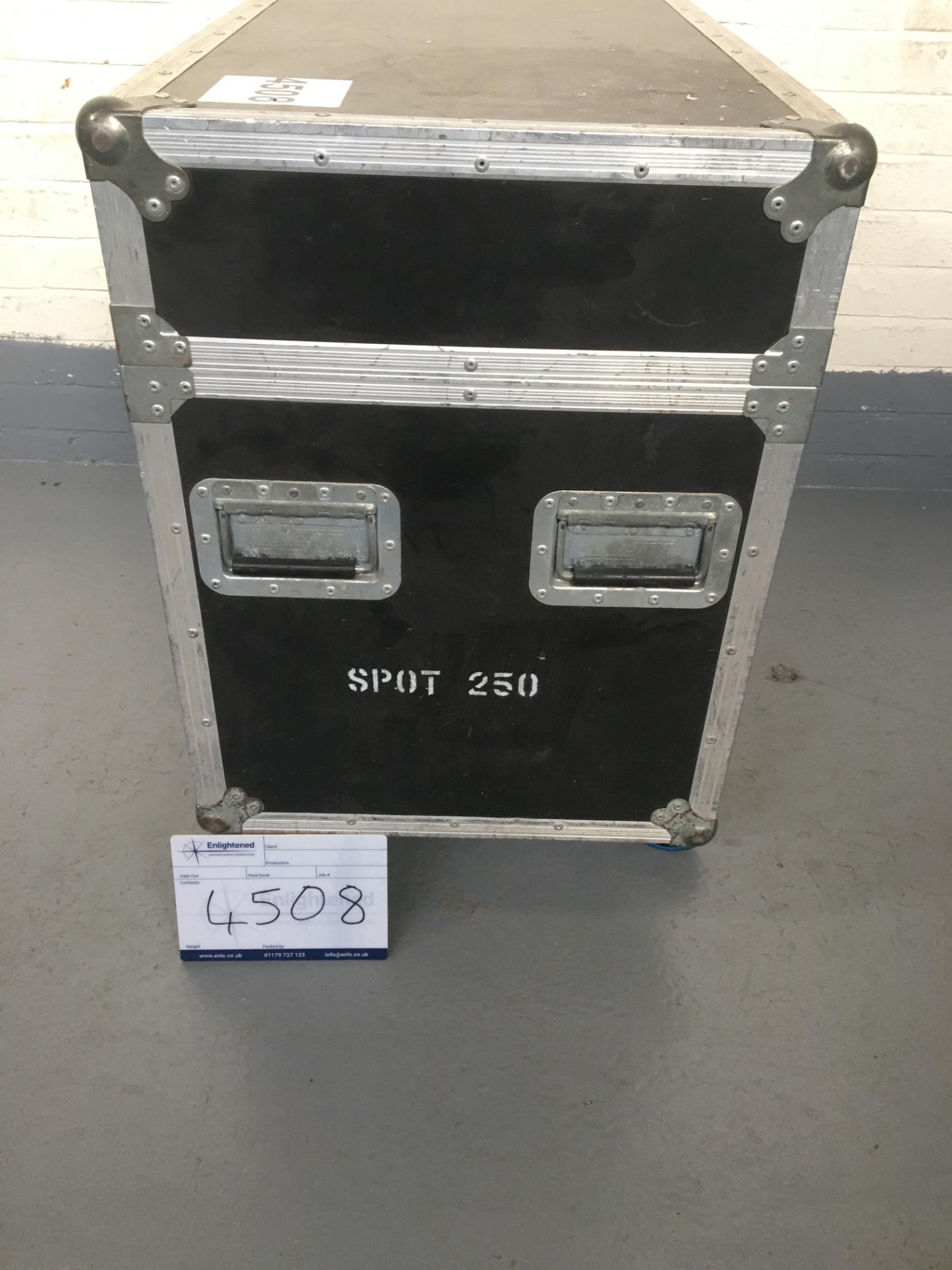 Flight case for 2x Robe 250 spot Moving Light. 495*1000*635mm. Condition: Used Ex Hire - Image 2 of 9