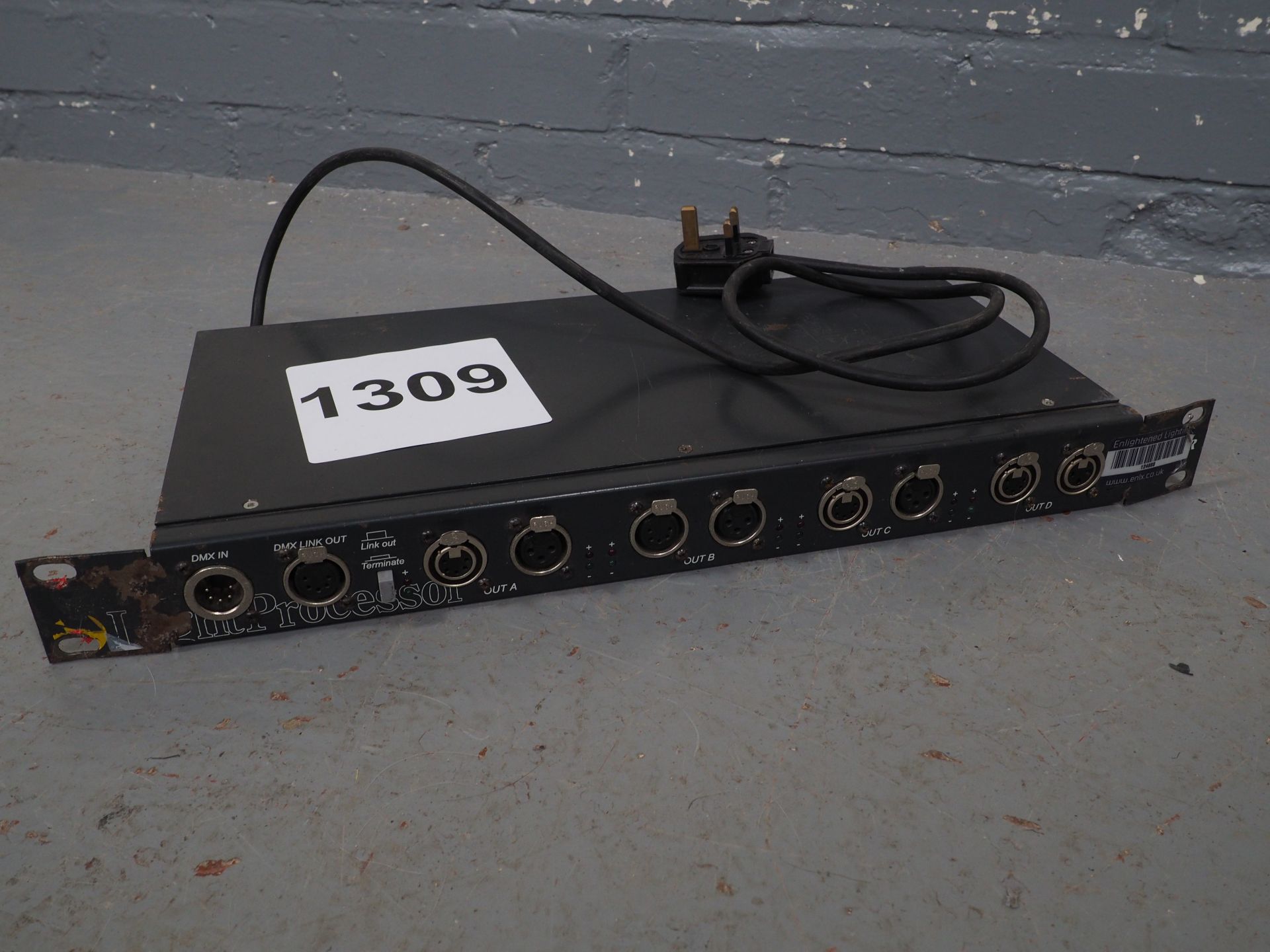 Light Processor DMX Splitter/Buffer 4 Way (1u). 5 Pin XLR input/through, 3 Pin and 5 Pin Output.