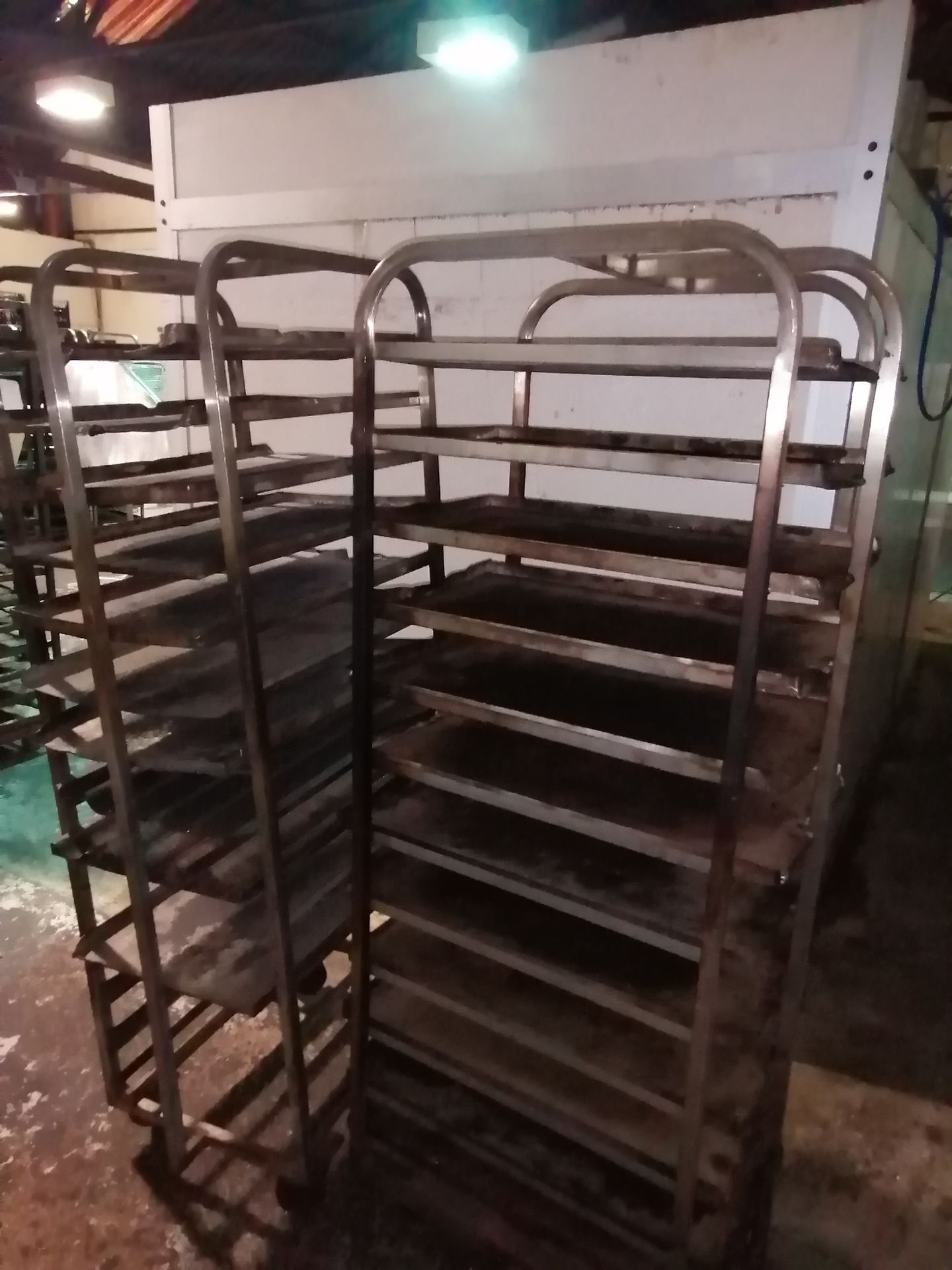 2 x Revent Bakery Racking with Baking Trays - Image 2 of 5