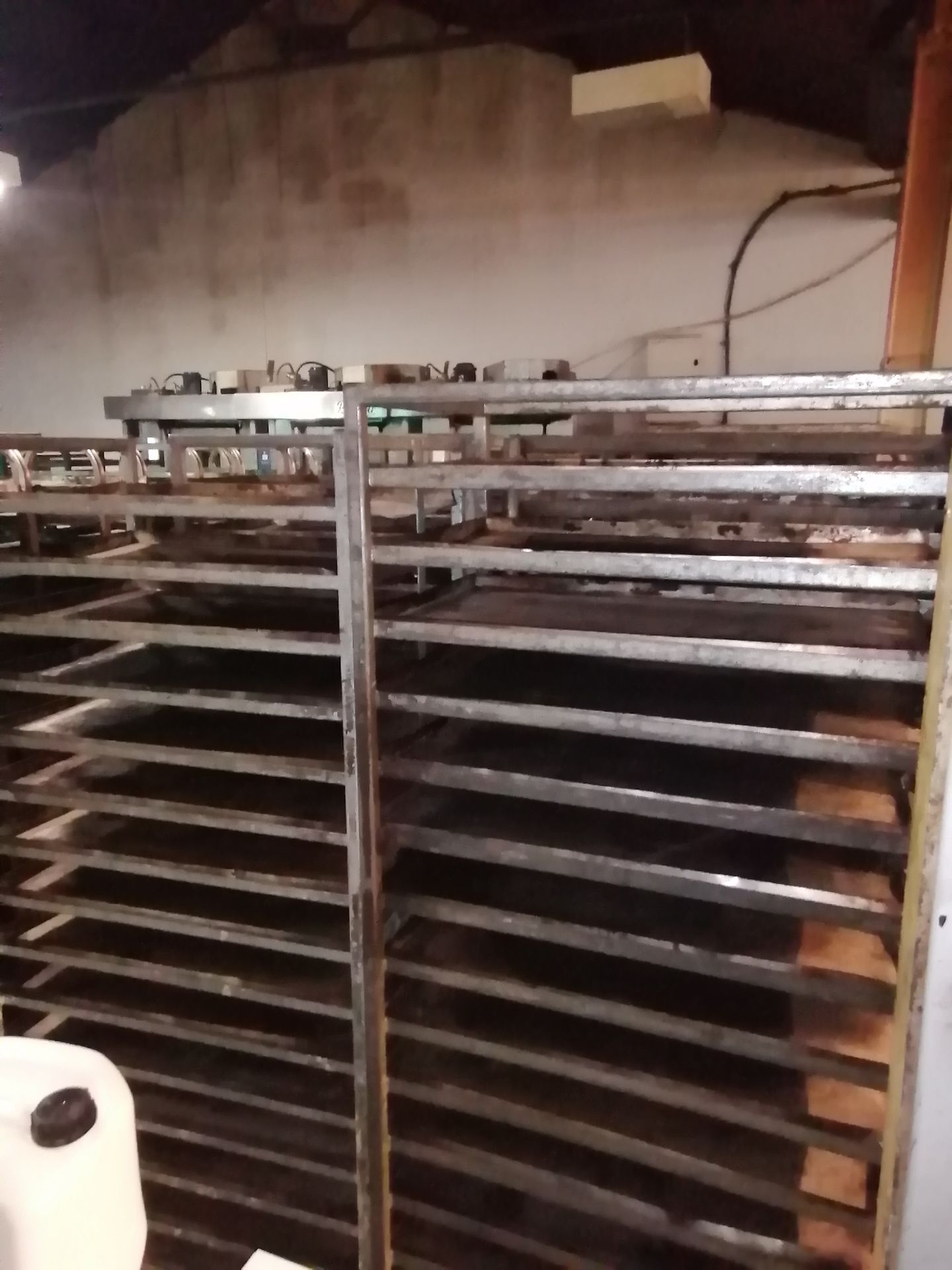 6 x Baking Tray Racking With Backing Trays - Image 3 of 5