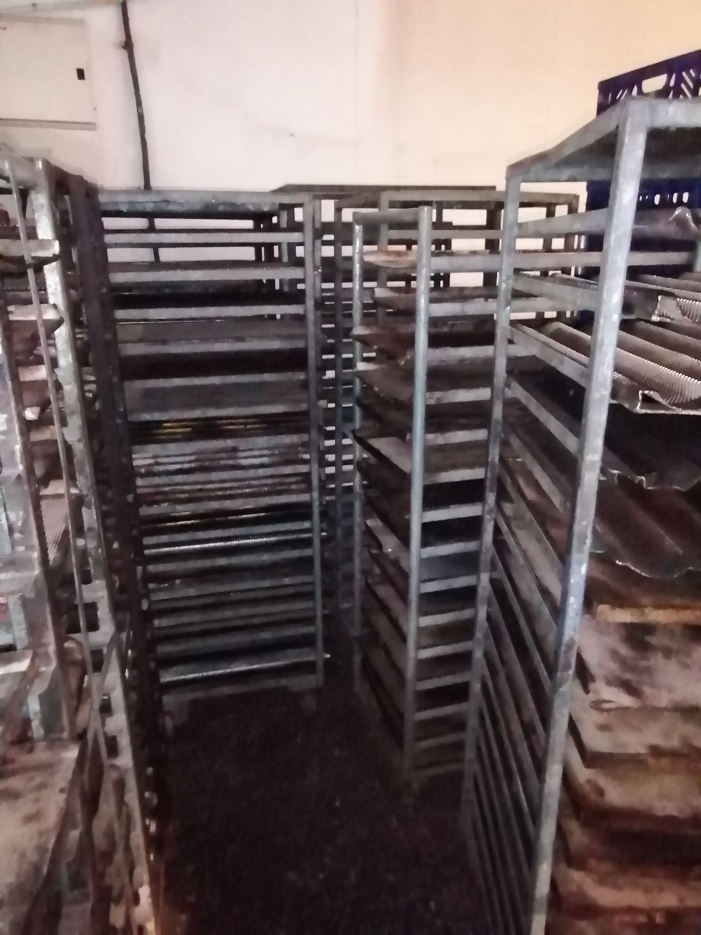 10 x Baking Tray Racking with Trays - Image 5 of 5
