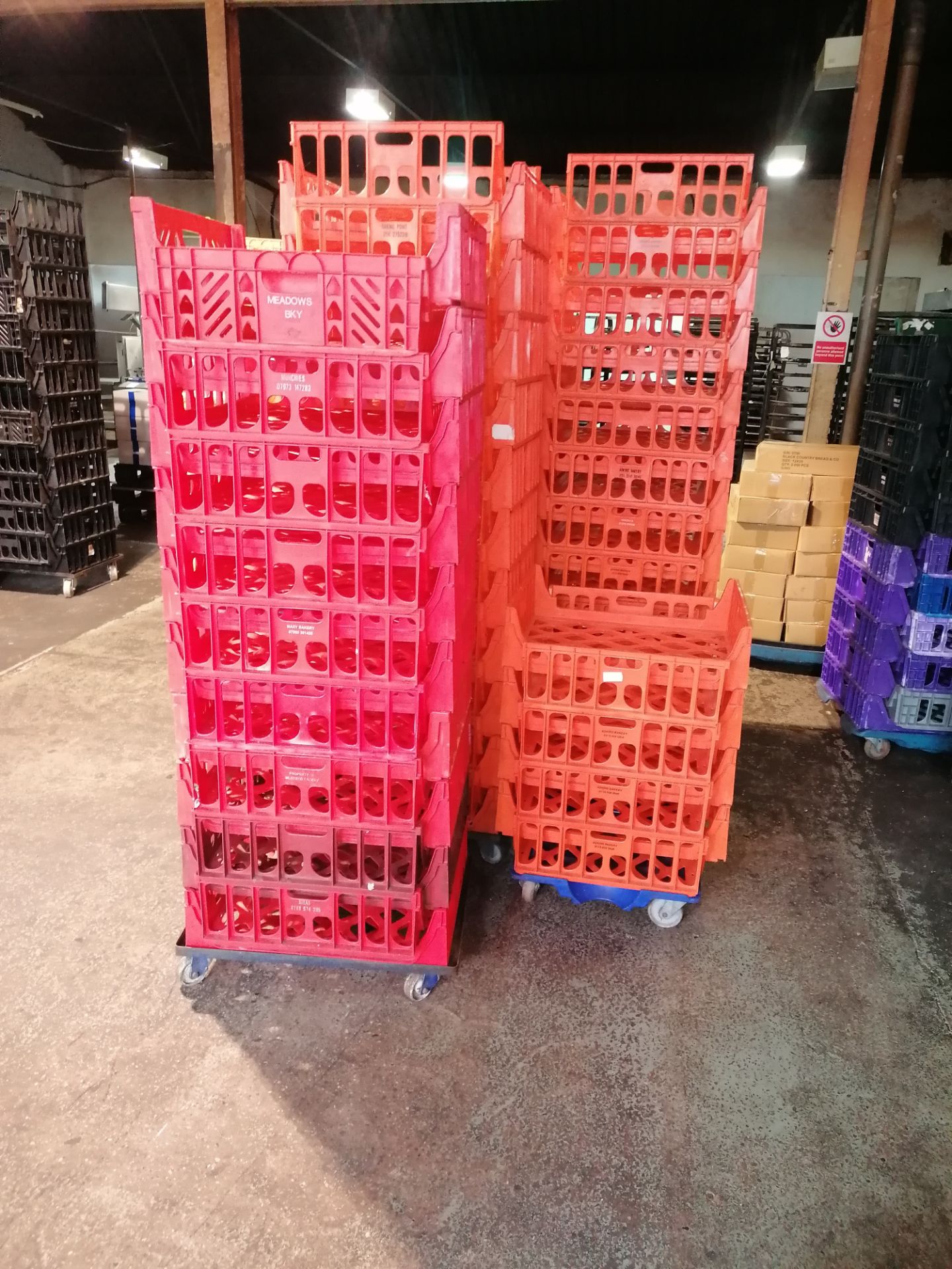 Large Anount Of Plastic Bread Trays Mainly Orange - Image 5 of 5