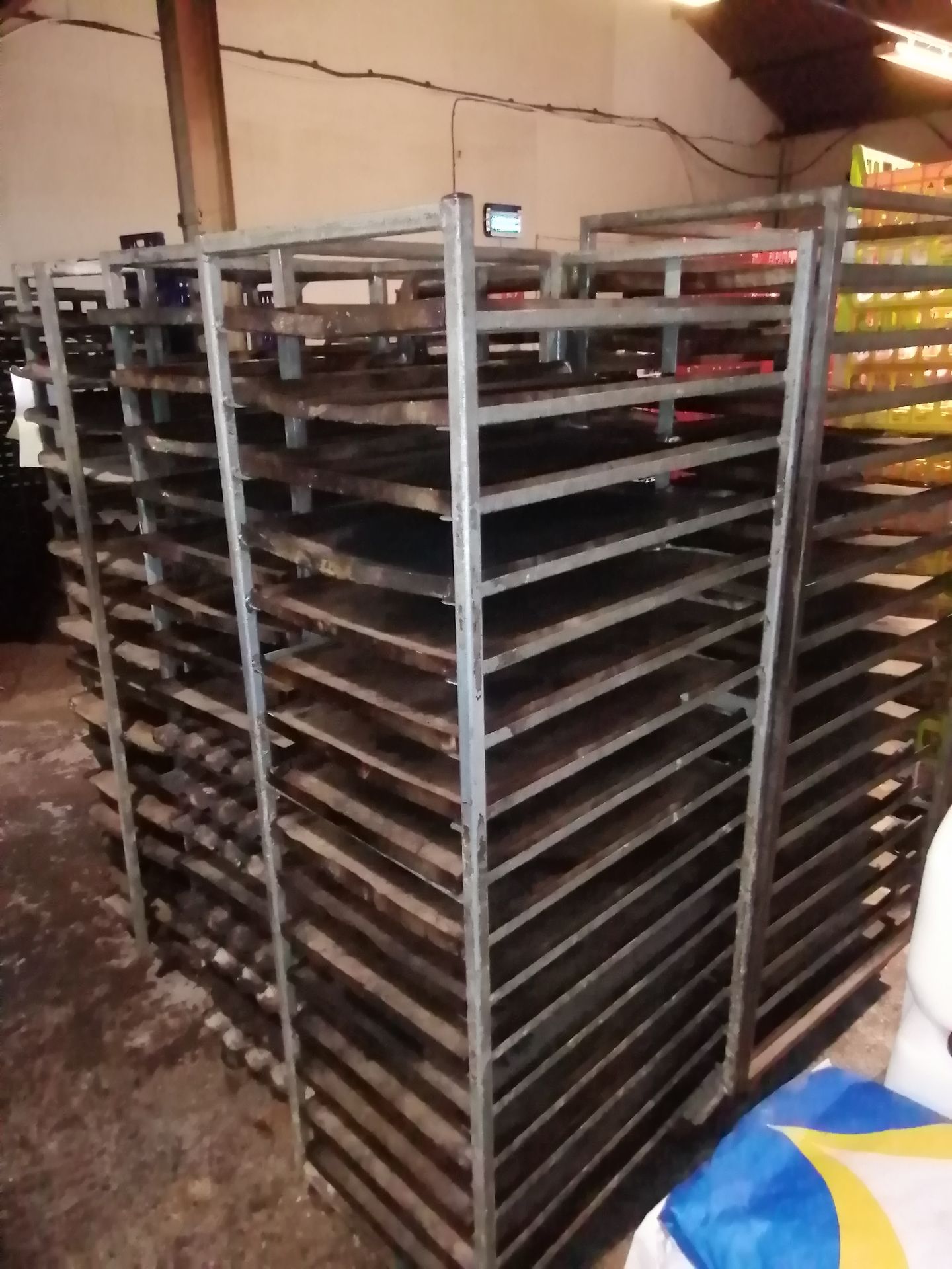 6 x Baking Tray Racking With Backing Trays - Image 5 of 5