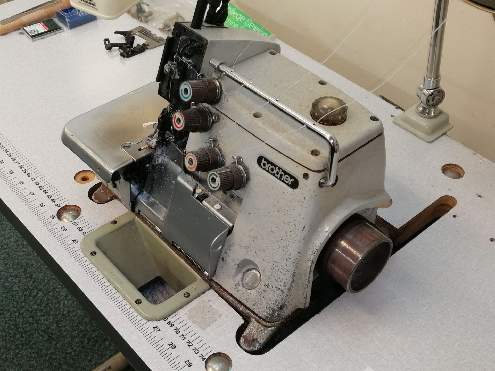 Brother EF4 - B531- 022-5 Industrial 4 thread over locker sewing machine Serial No A8510237 - Image 3 of 5