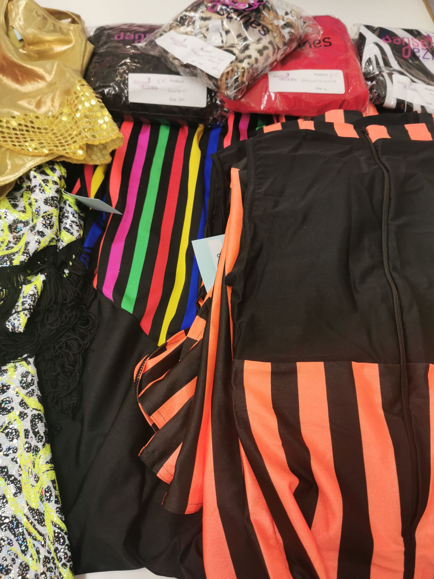 100pc Dance clothes including dresses,jumpsuits,leotards,catsuits. Various designs and sizes - Image 4 of 4