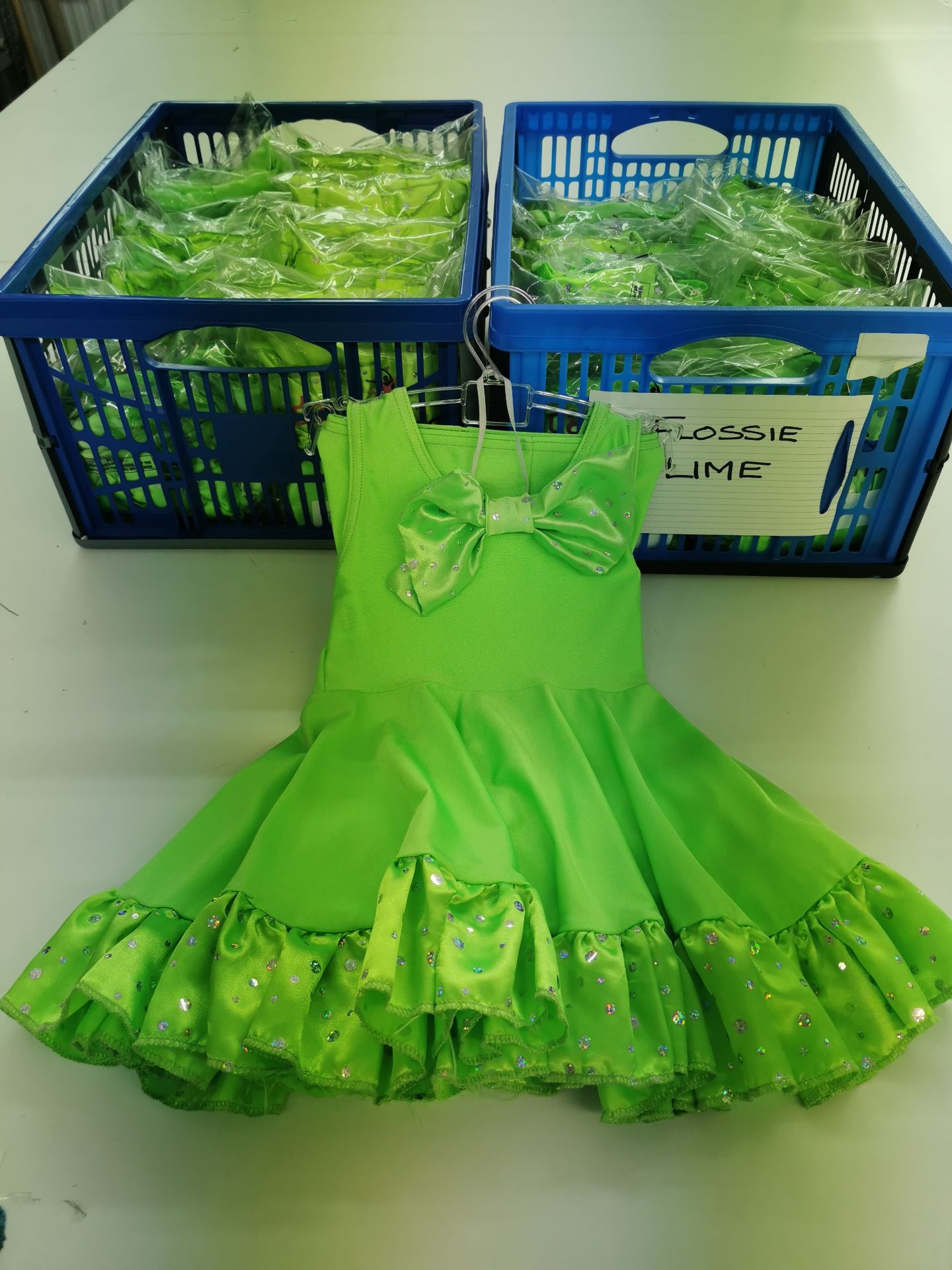 27 X Lime green flossie, babydoll set with large hairbow included- Sizes 00 to 3A