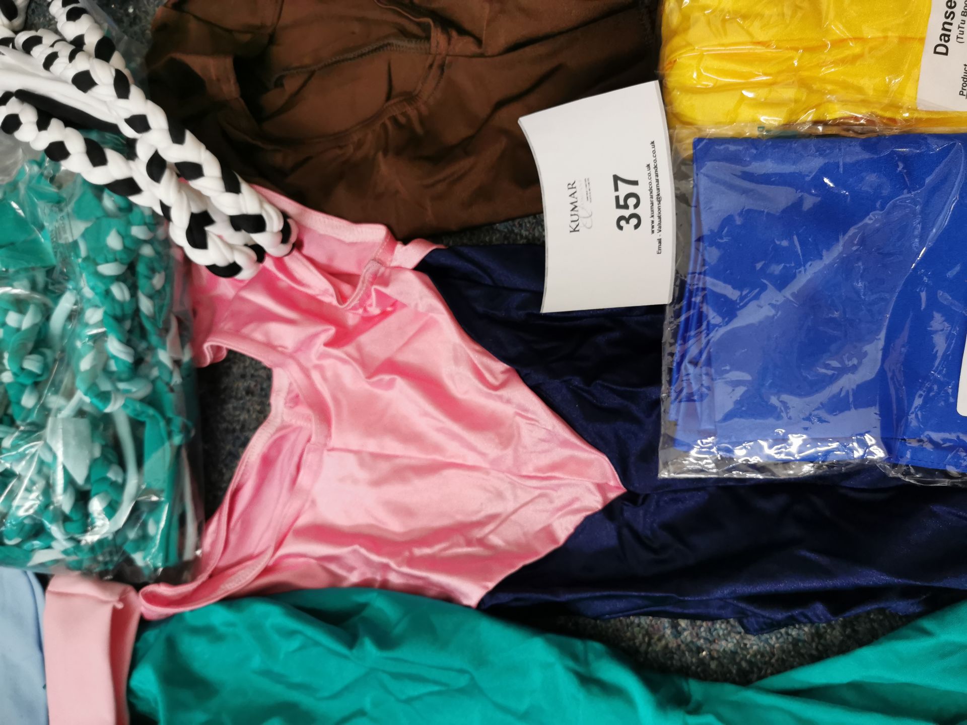 500+ Estimated childrens clothes and accessories including skirts-headbands-headwear-leotards- - Image 4 of 8
