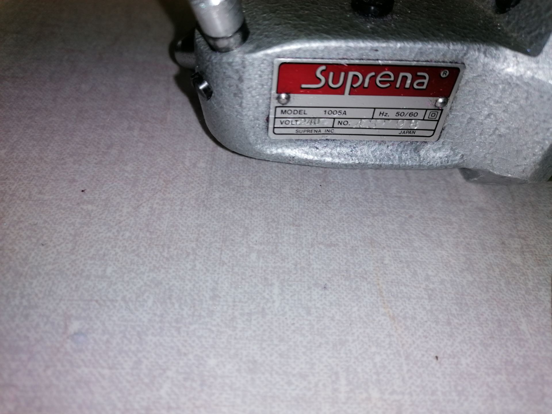 Suprena HC105A Hand held fabric cutter Serial No 43798 - Image 5 of 5