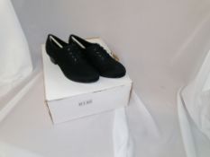 16 x Black mco low heel tap shoes sizes 2-7