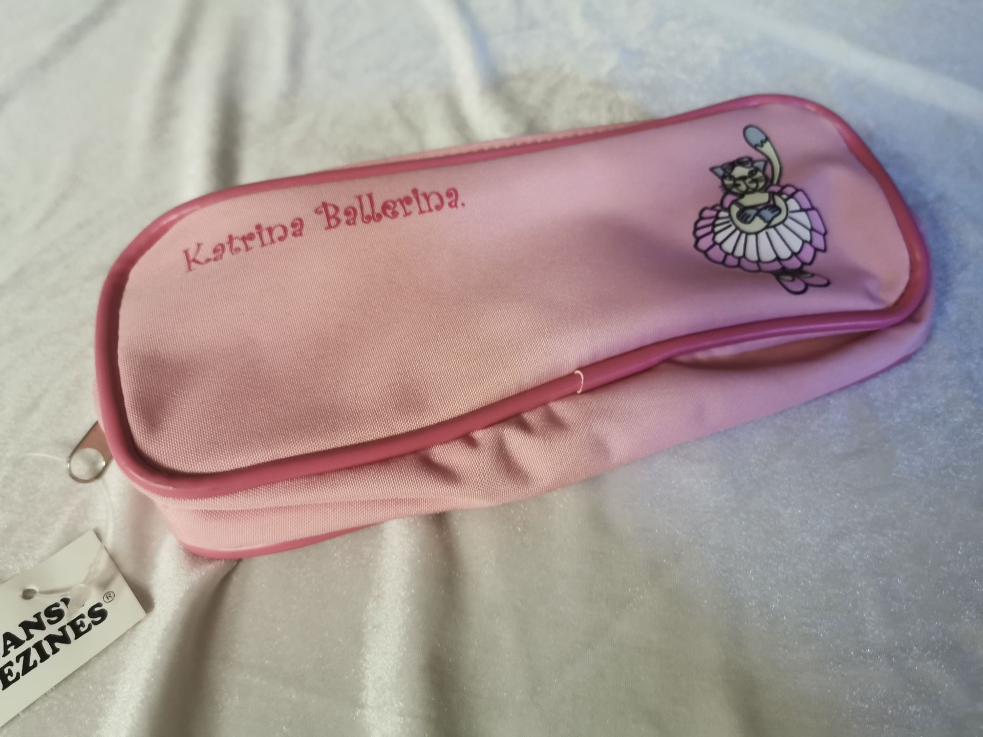 300 X Katerina Ballerina pencil cases. - Image 3 of 3