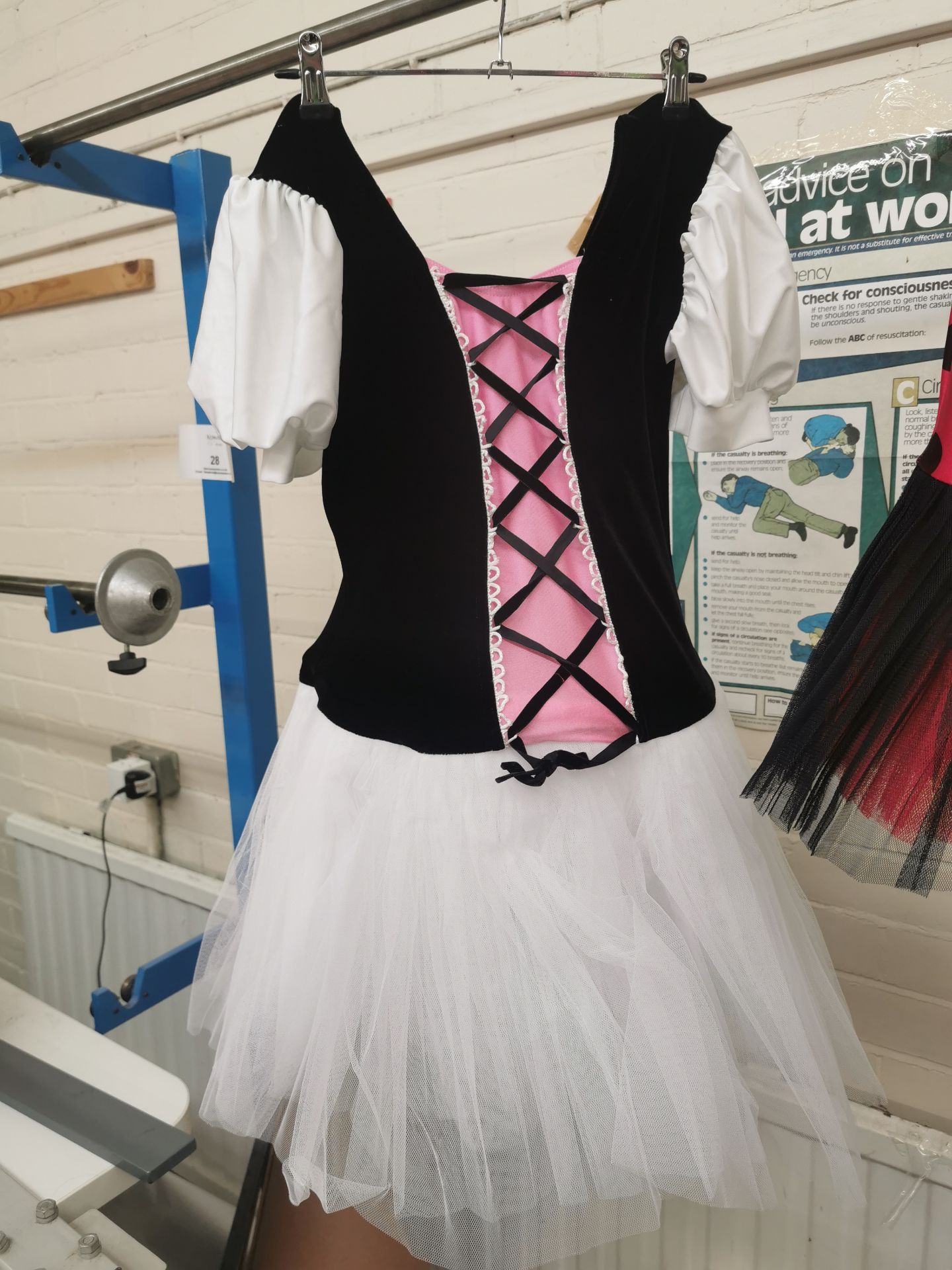 5pc Childrens black and red - pink and white dresses. Various sizes - Image 3 of 3