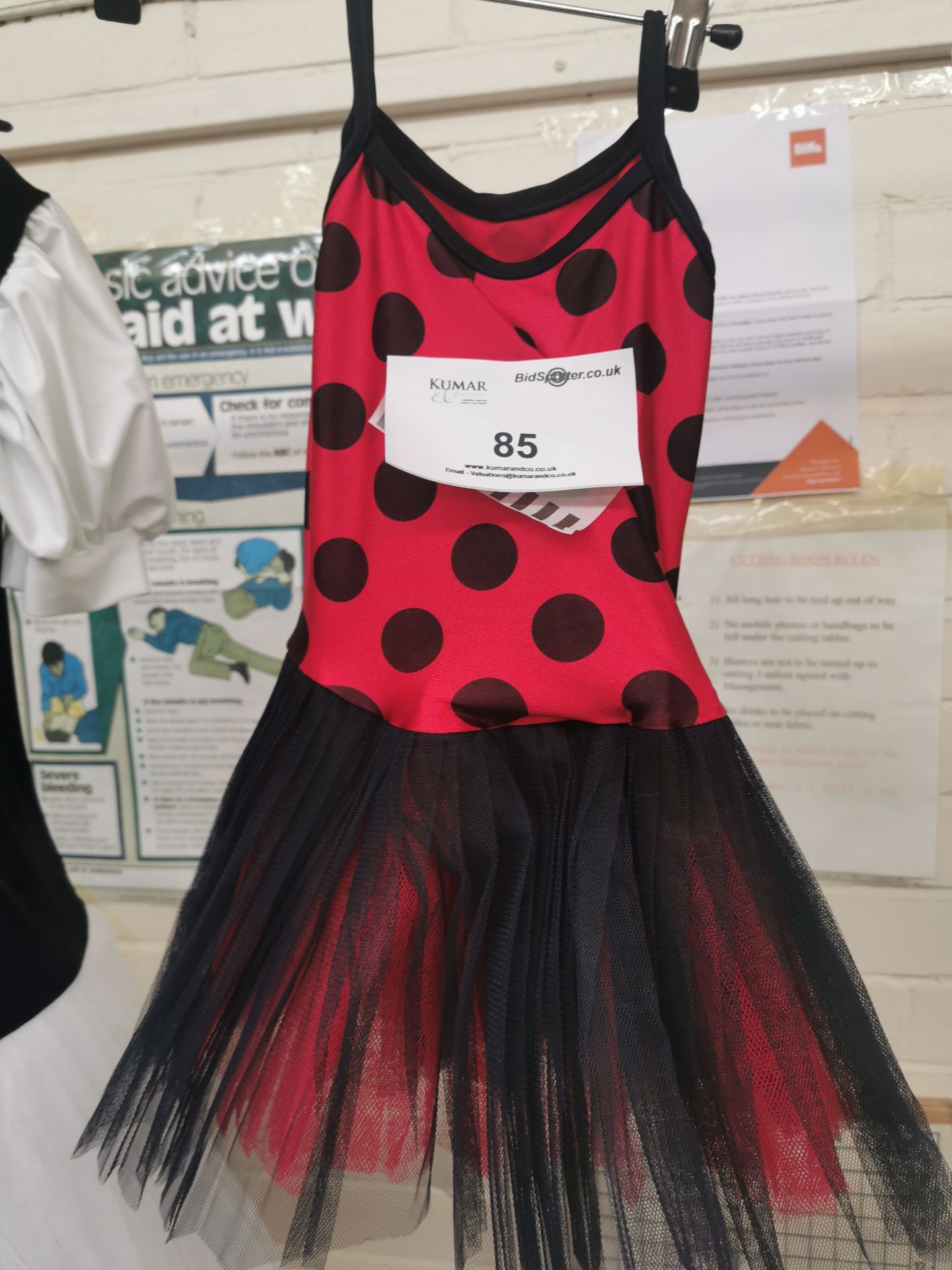 5pc Childrens black and red - pink and white dresses. Various sizes - Image 2 of 3