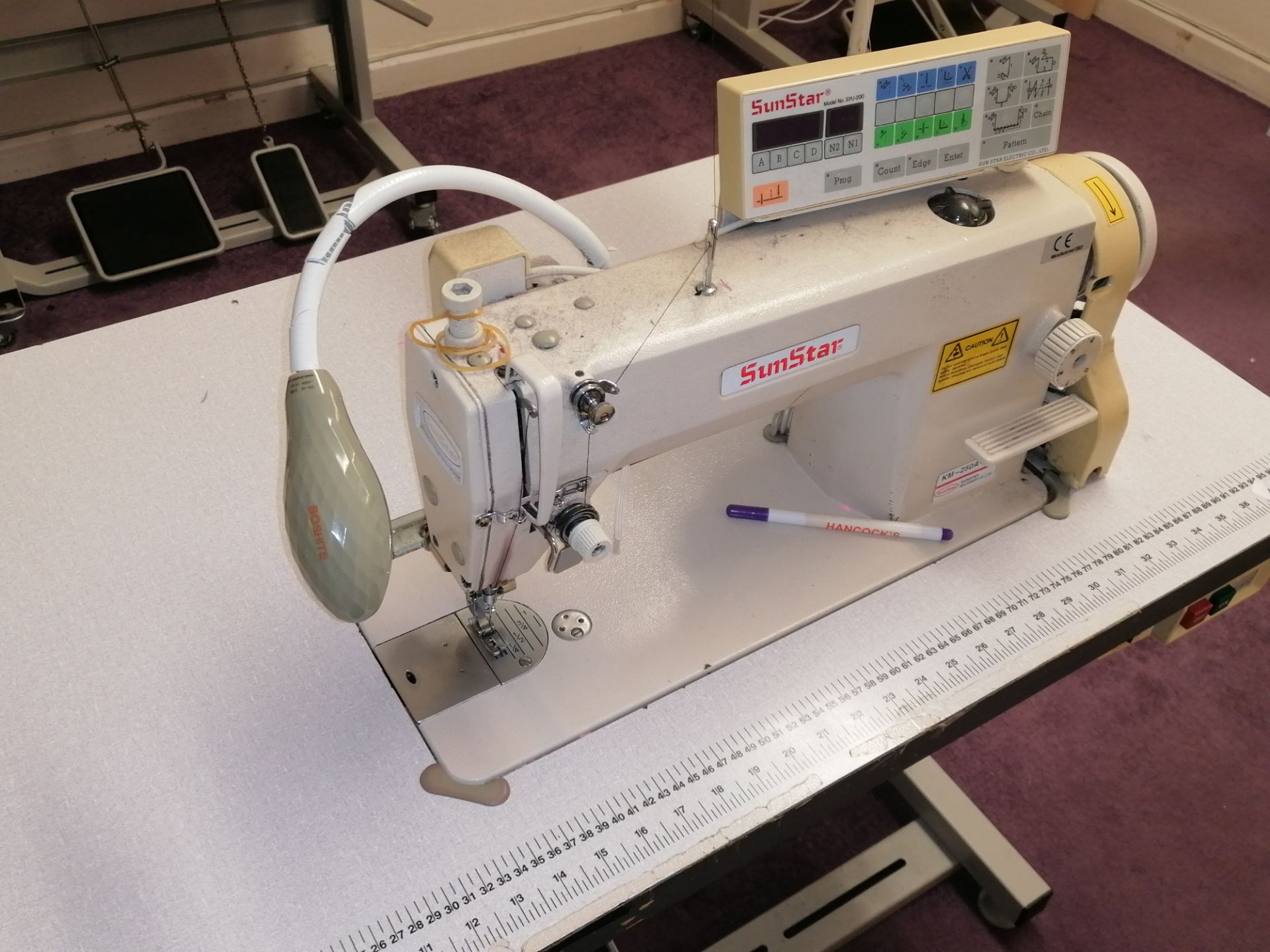 Sunstar KM-250A SPU Lockstitch industrial programable sewing machine Manufactured 2003